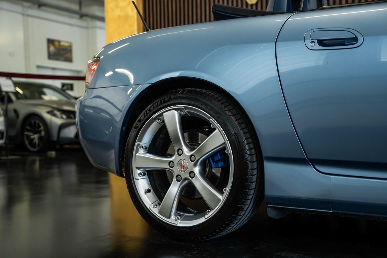 HONDA S2000-image-13