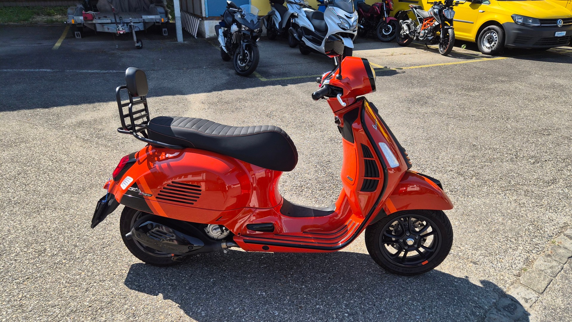 PIAGGIO Vespa GTS 300 Super ABS-image-4