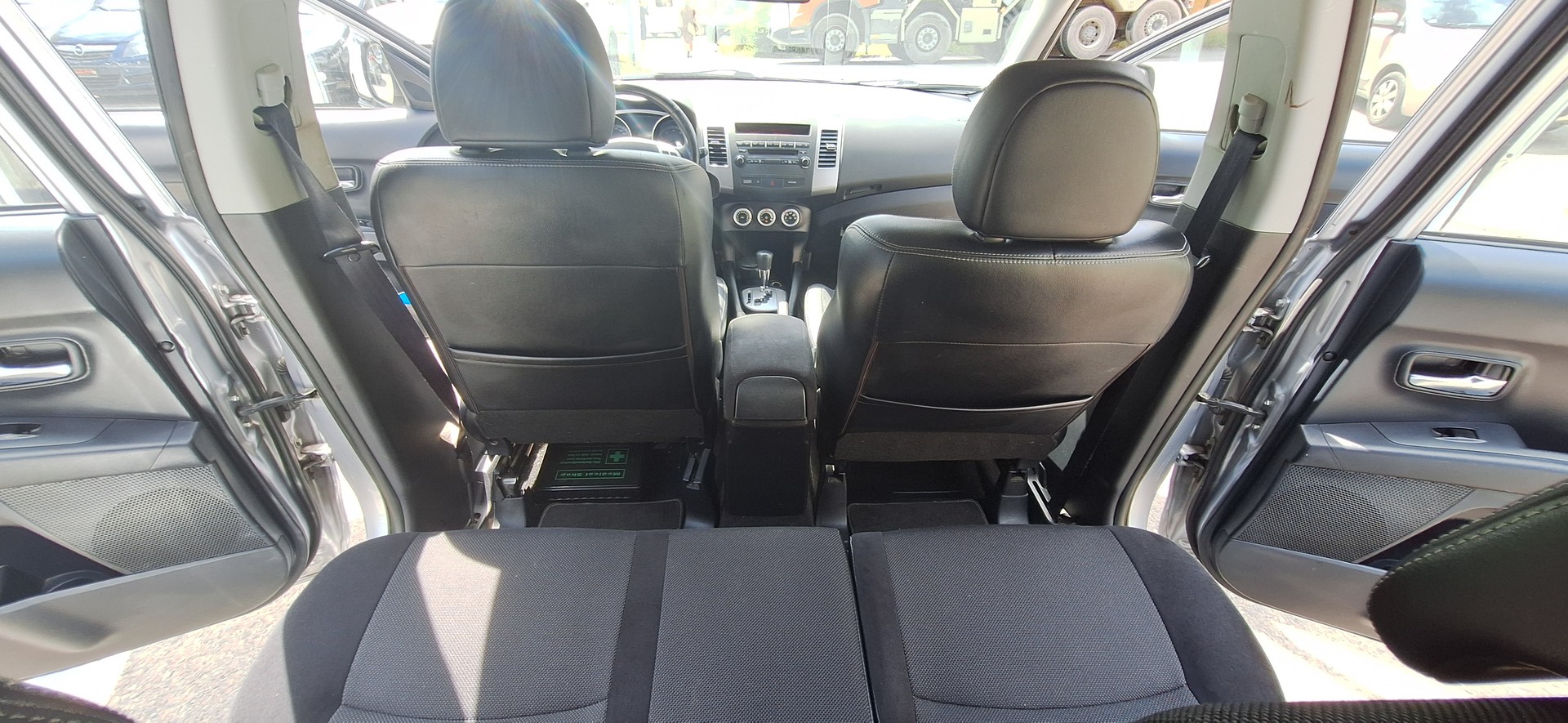 PEUGEOT 4007 2.4 Platinum Edition CVT-image-23