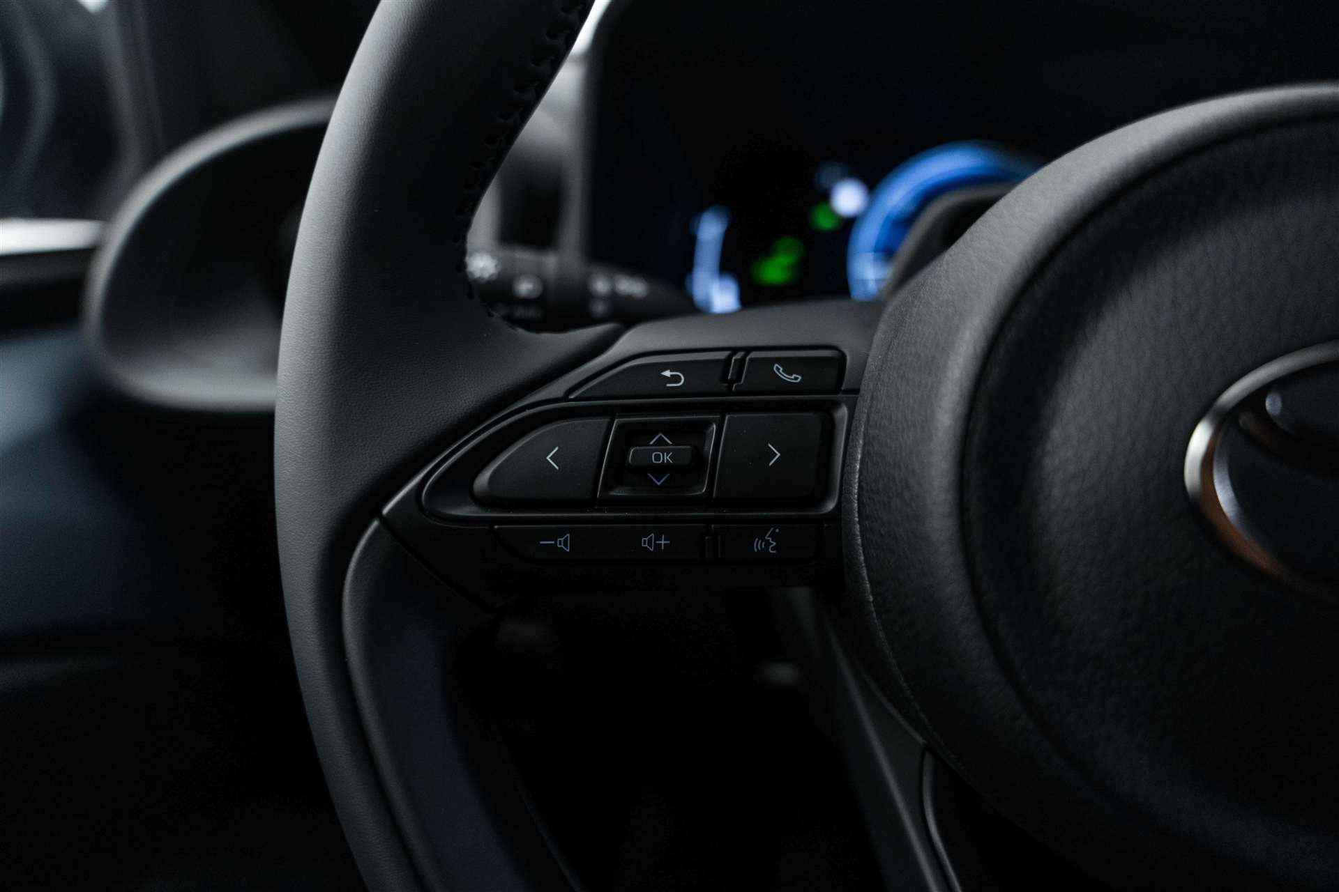 TOYOTA Aygo X 1.5 Comfort NEUES MODELL e-CVT Automat-image-14