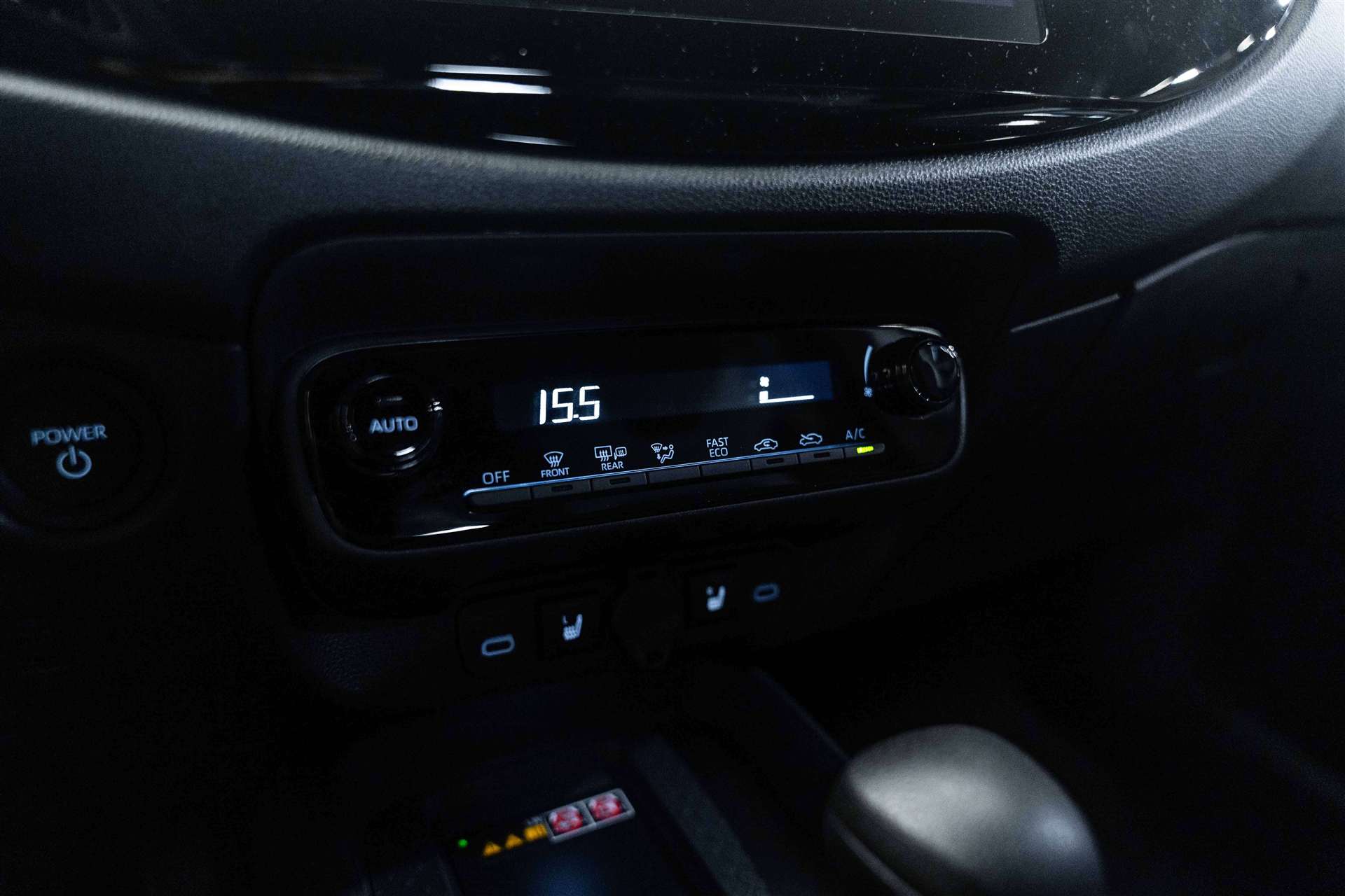TOYOTA Aygo X 1.5 Comfort NEUES MODELL e-CVT Automat-image-22