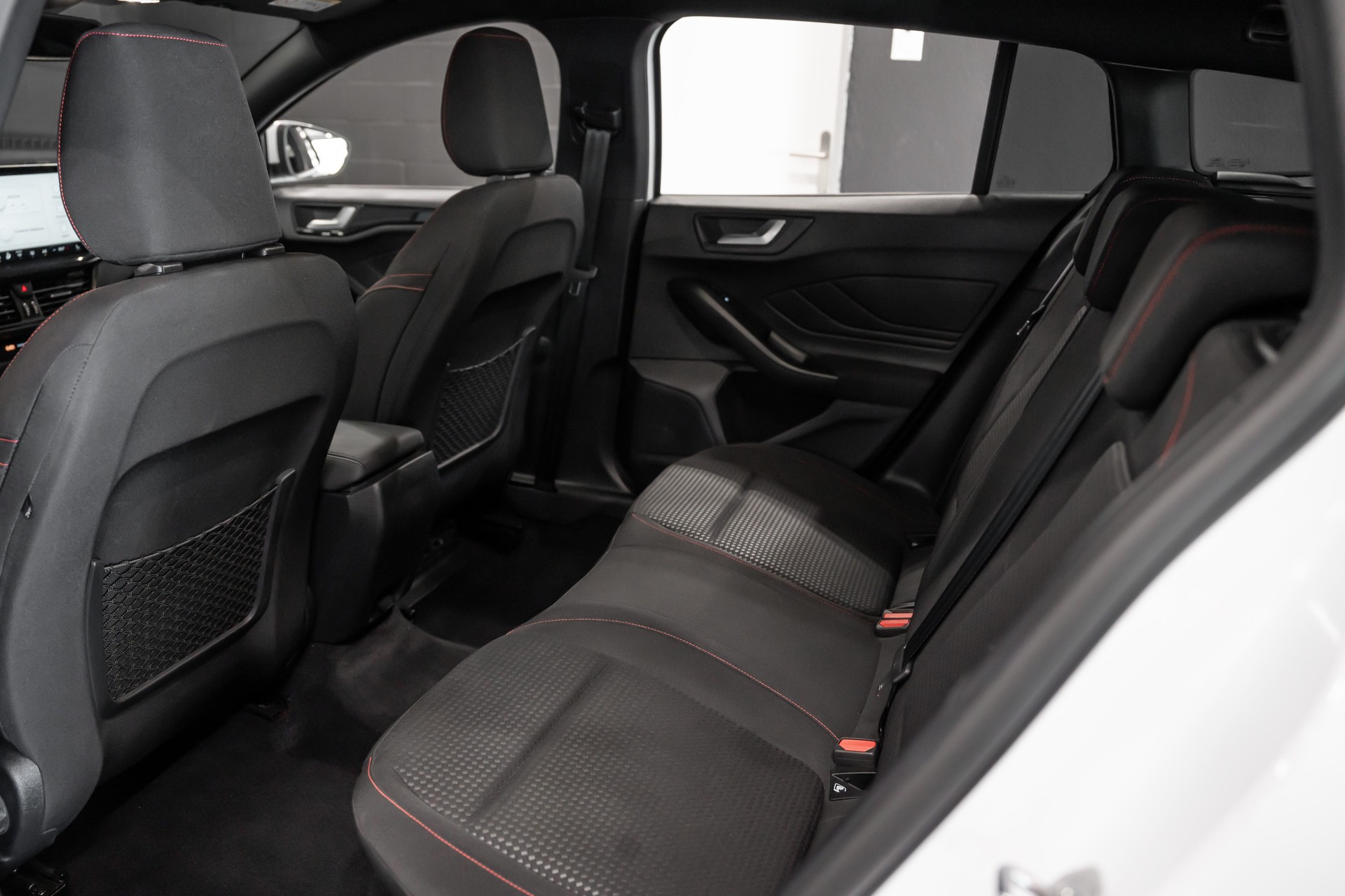 FORD Focus 1.0 MHEV ST-Line Automat / CH Auto / Tempomat uvm..-image-13