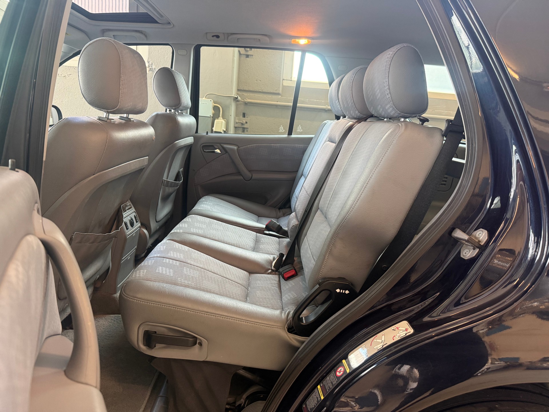 MERCEDES-BENZ ML 270 CDI-image-10