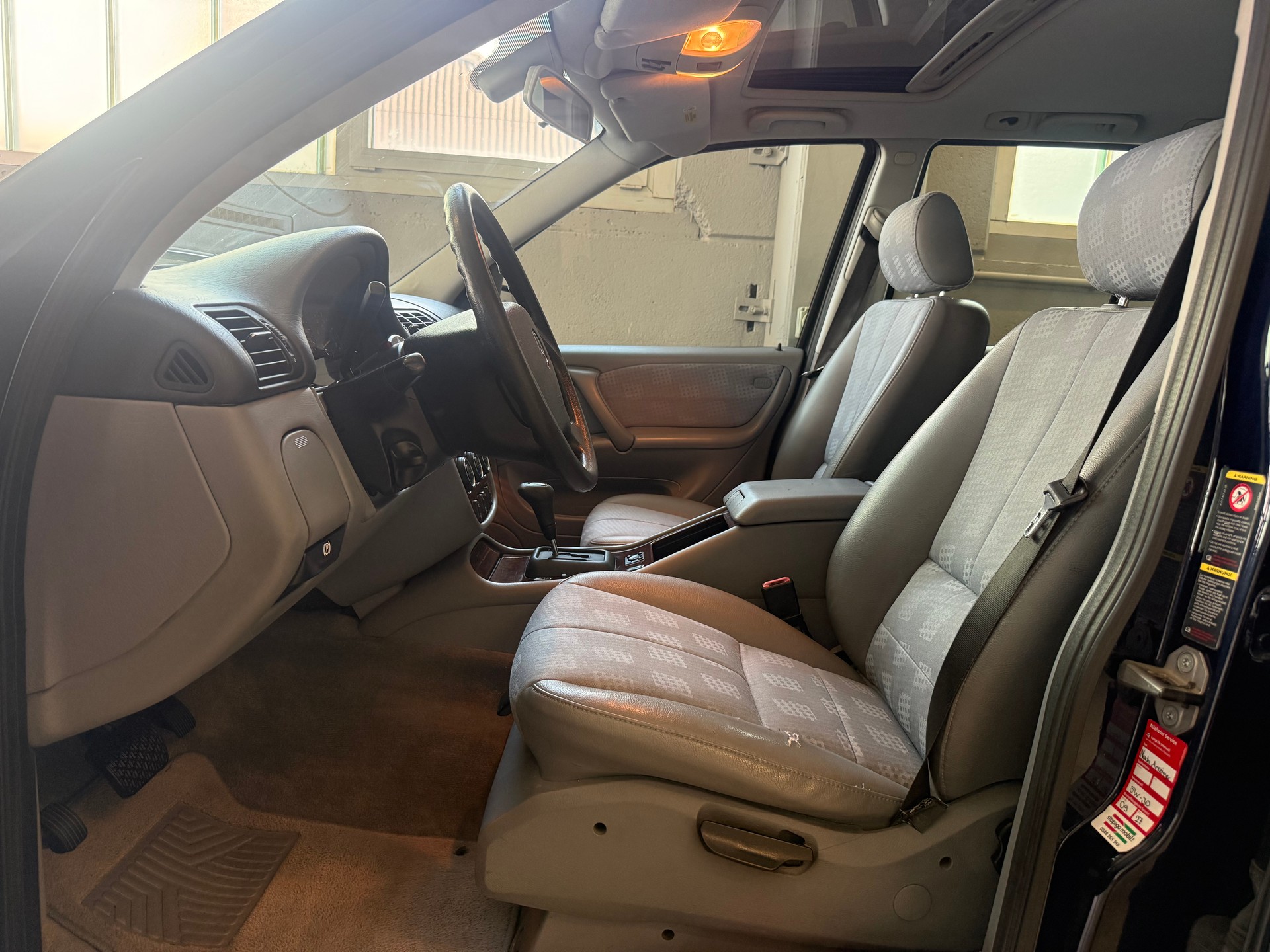 MERCEDES-BENZ ML 270 CDI-image-9