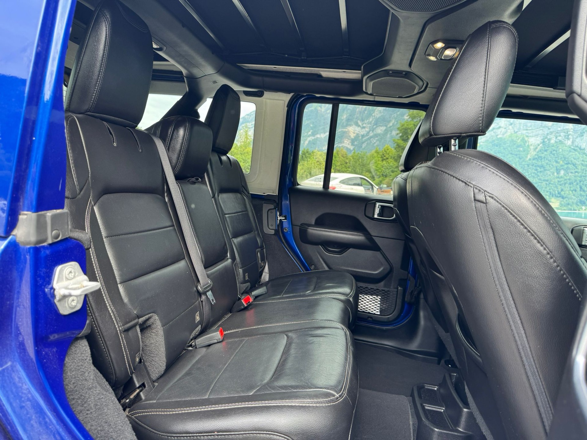JEEP Wrangler 2.2MJ Unlimited Sahara Automatic-image-10