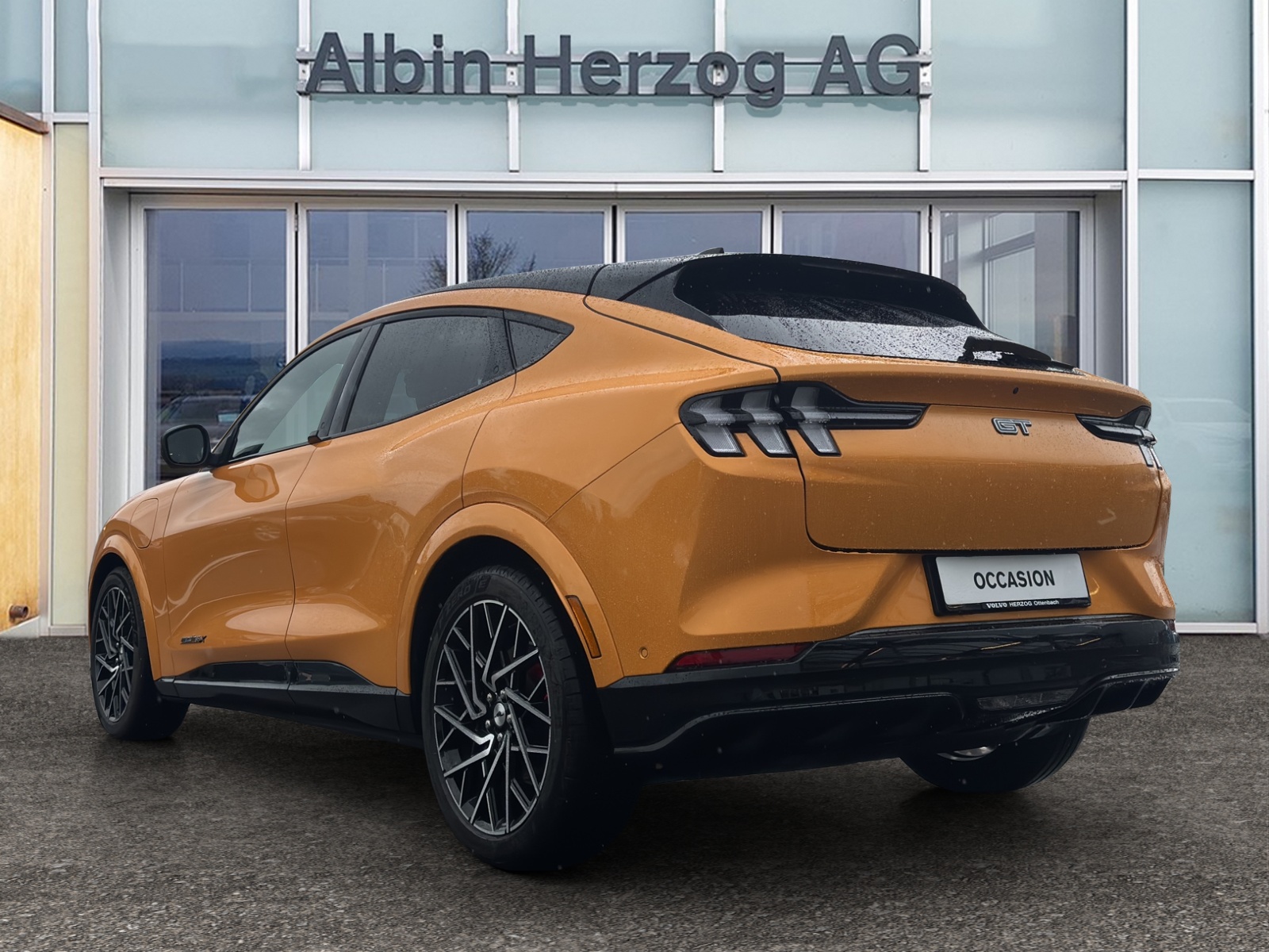FORD Mustang Mach-E Extended GT AWD-showroom-element-2