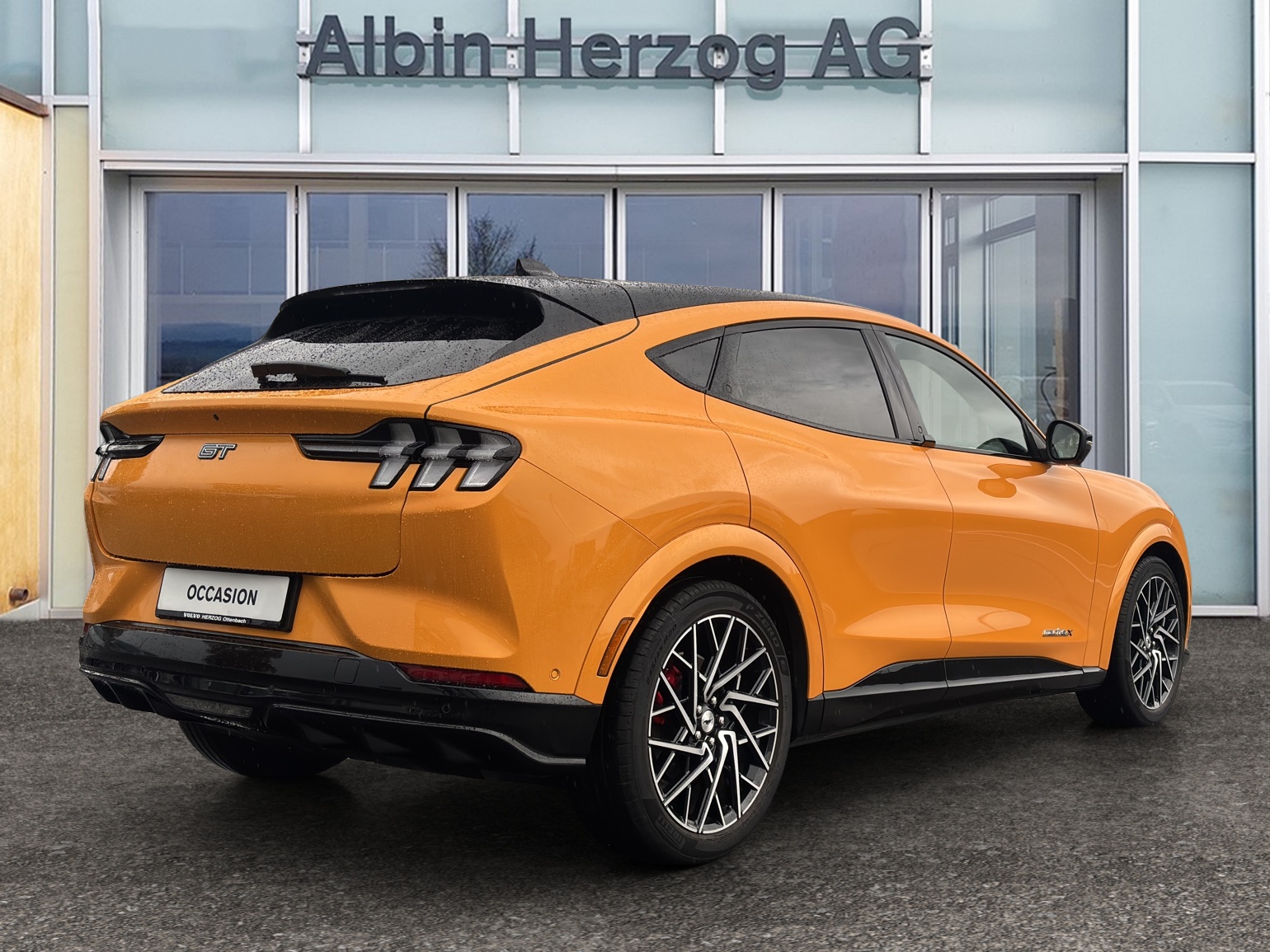 FORD Mustang Mach-E Extended GT AWD-showroom-element-3
