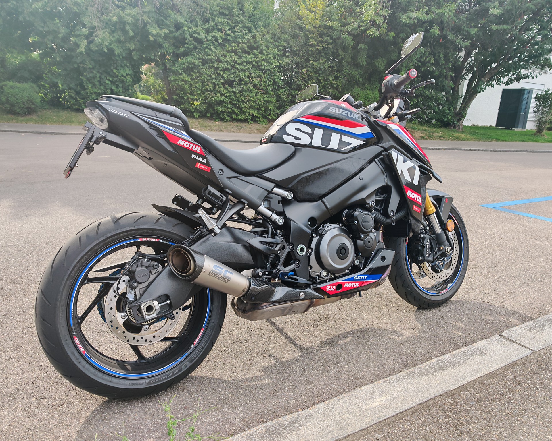 SUZUKI GSX-S 1000 EVO-image-1