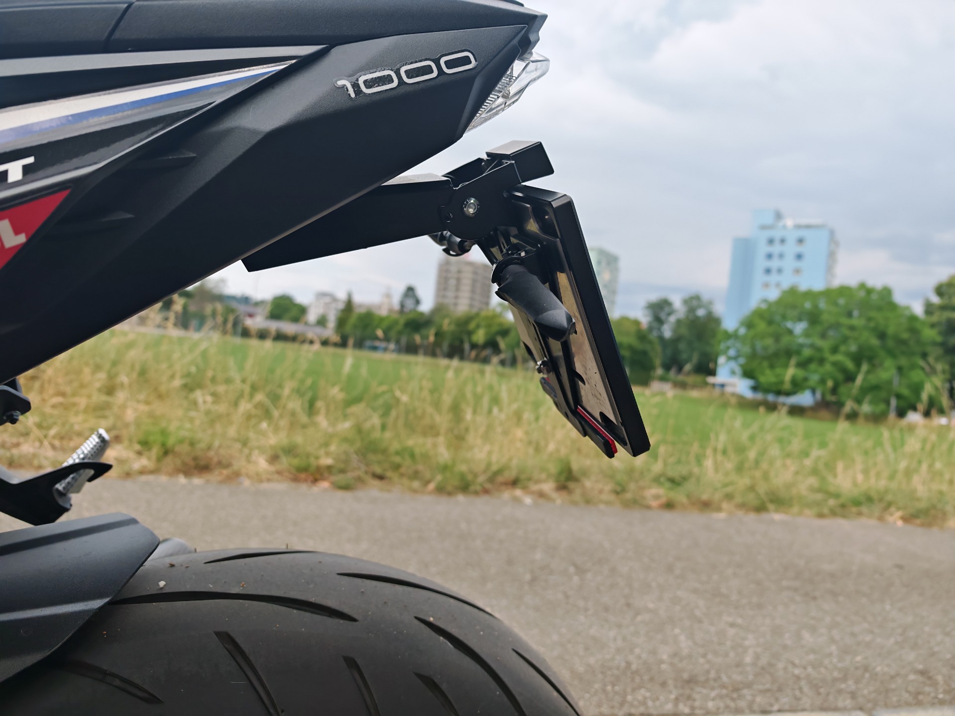 SUZUKI GSX-S 1000 EVO-image-5
