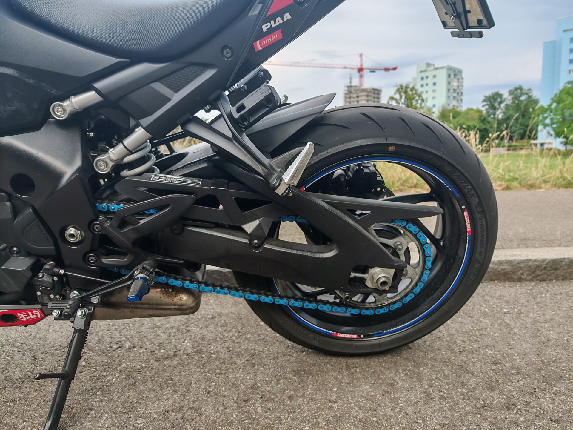 SUZUKI GSX-S 1000 EVO-image-4