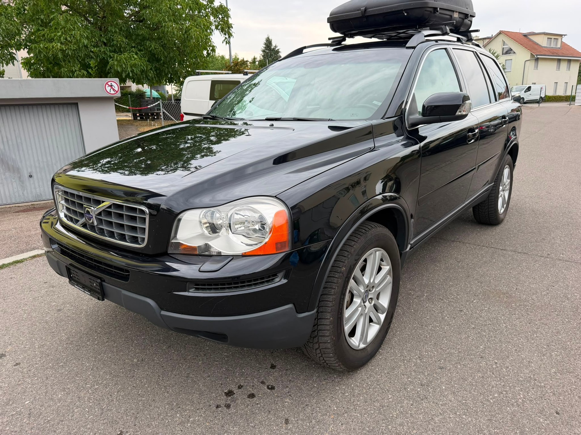 VOLVO XC90 D5 AWD Kinetic-showroom-element-1