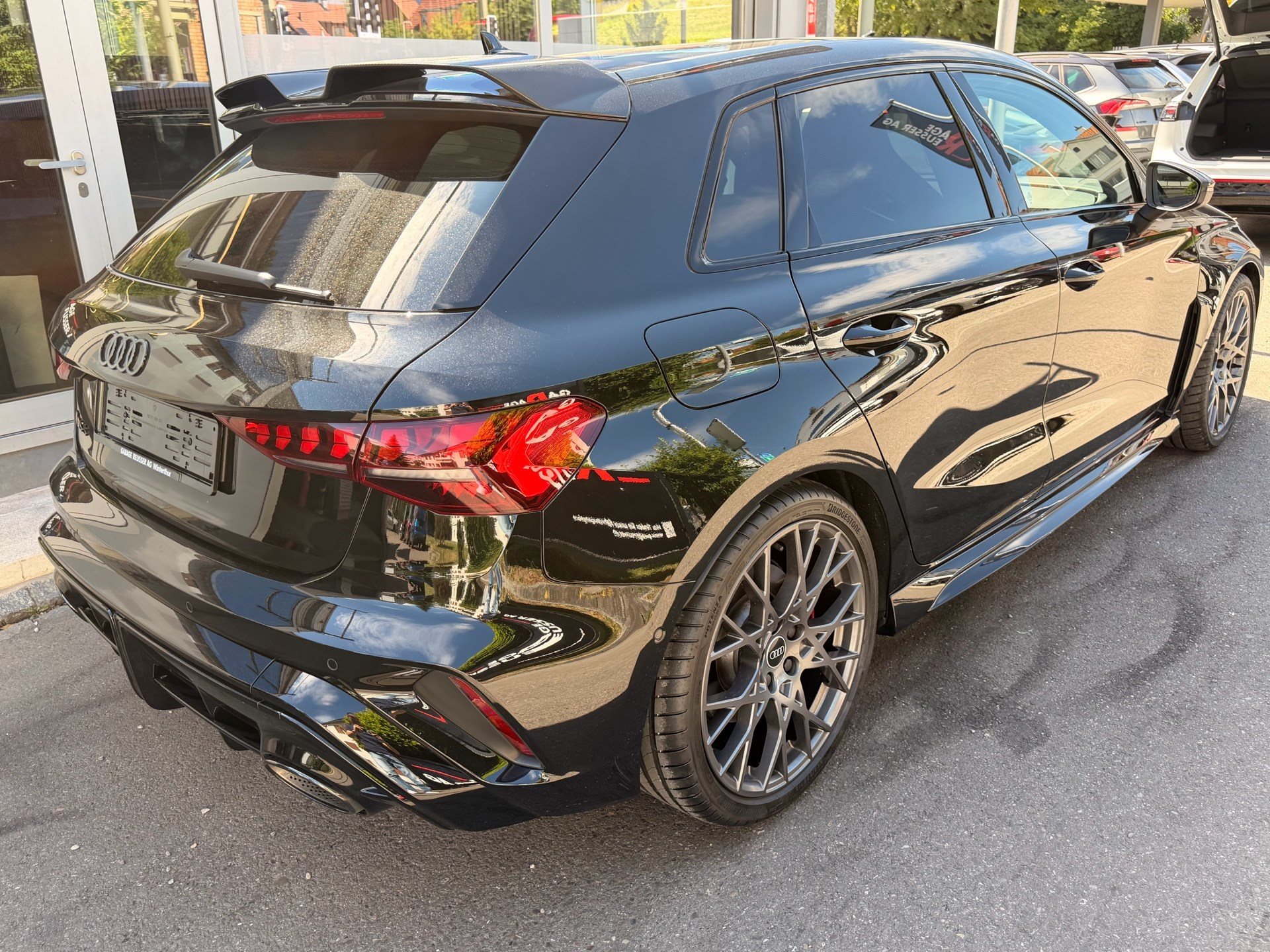 AUDI RS3 SPORTBACK 2.5 400PS TFSI QUATTRO *** VOLLAUSSTATTUNG MIT SCHALENSITZEN ***-showroom-element-3