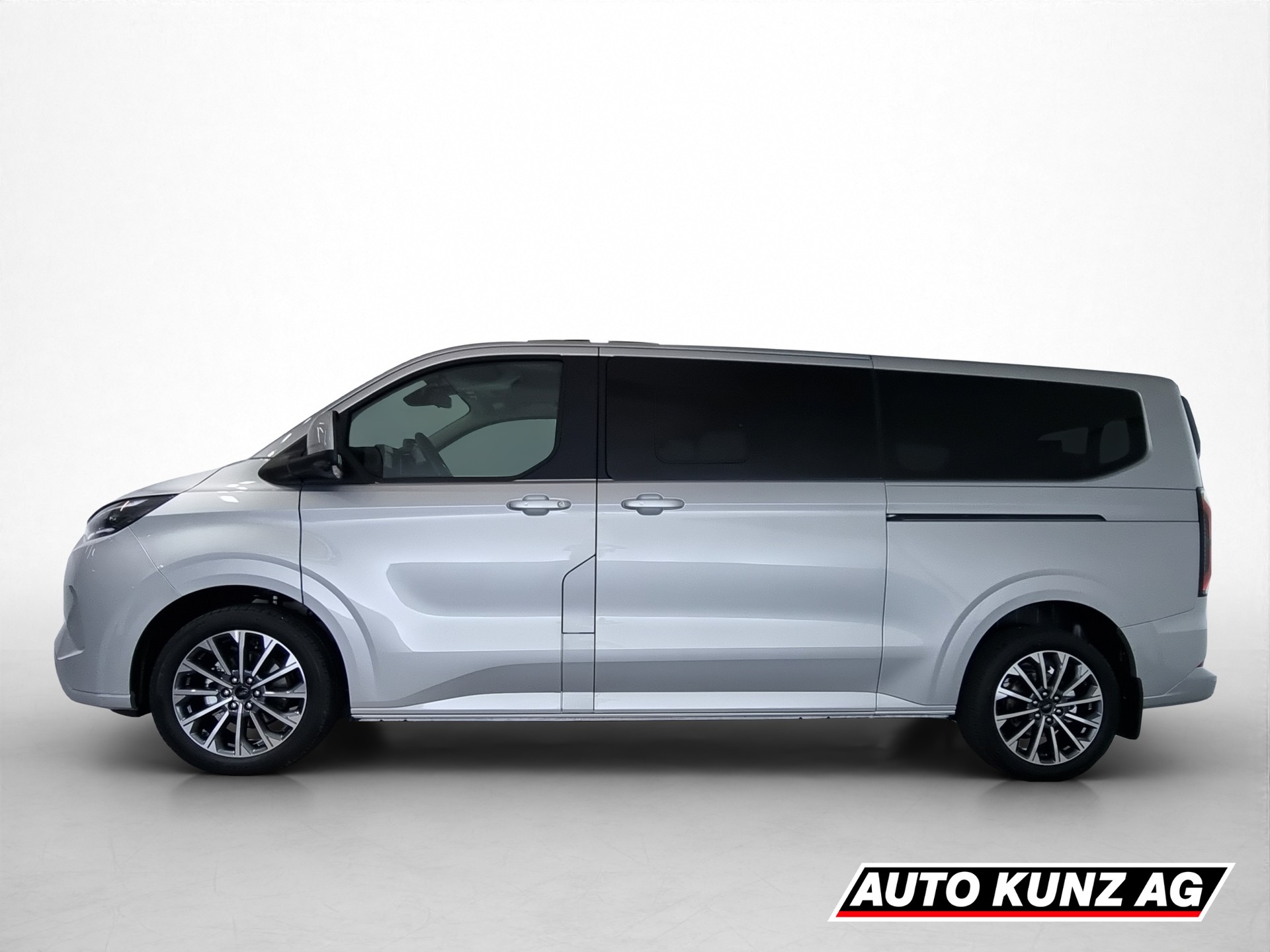 FORD Tourneo Custom Titanium X L2H1 8-Plätzer-showroom-element-2