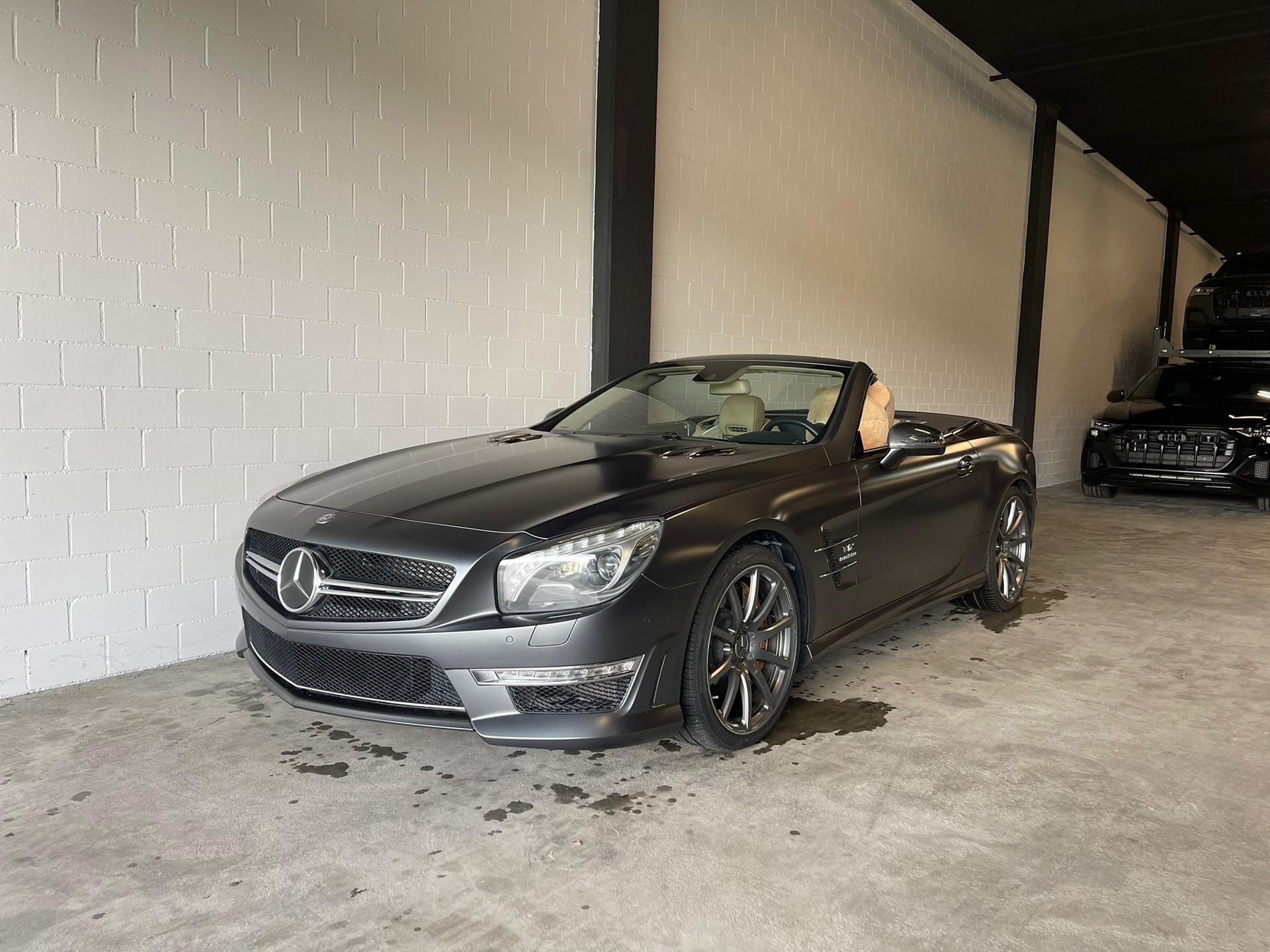 MERCEDES-BENZ SL 65 AMG 7G-Tronic 45th Anniversary "1 of 45"-showroom-element-1
