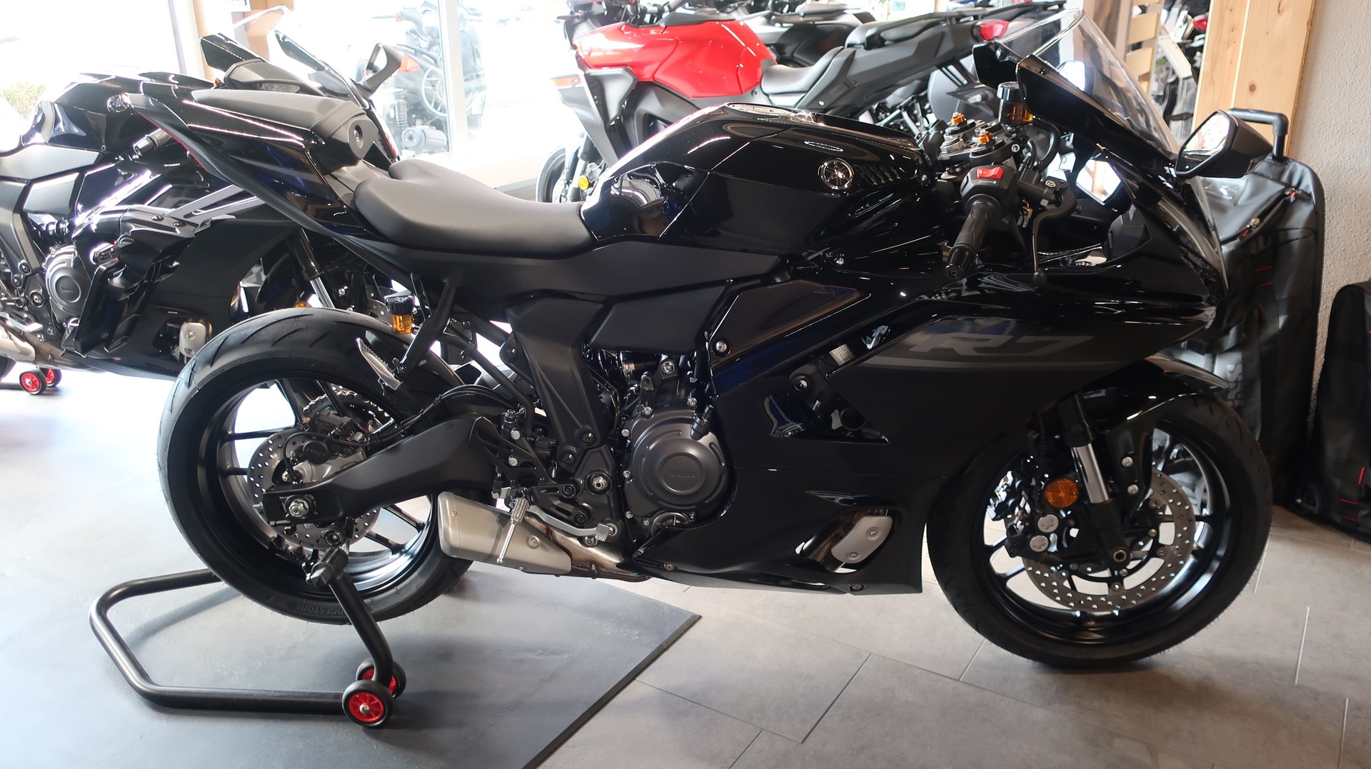 YAMAHA 35KW-image-1