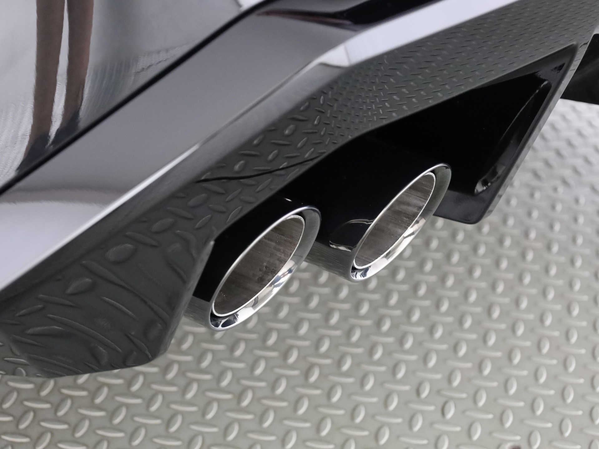 BMW M5 xDrive Touring-image-7