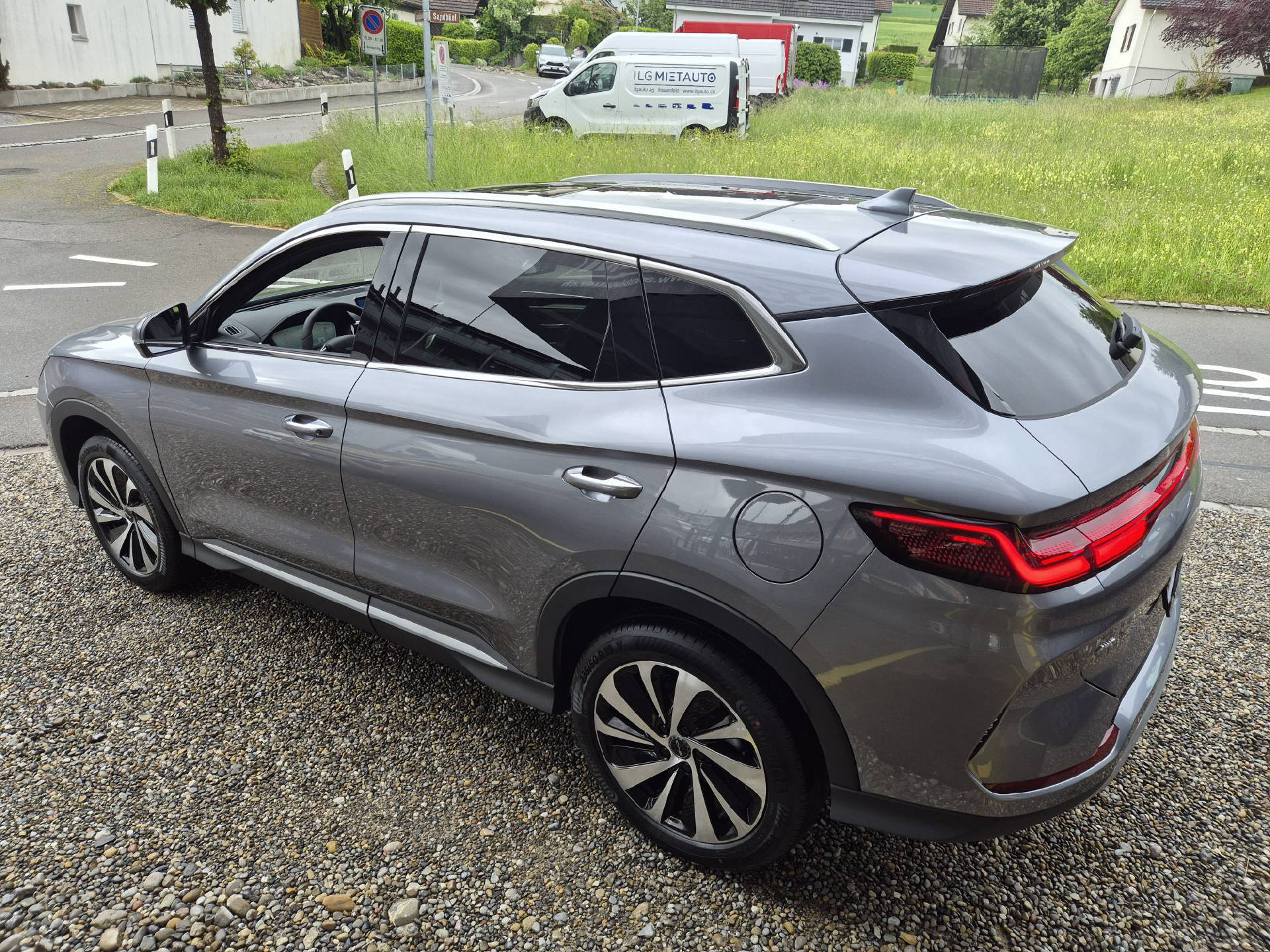 BYD Seal U DM-i Design AWD-image-3
