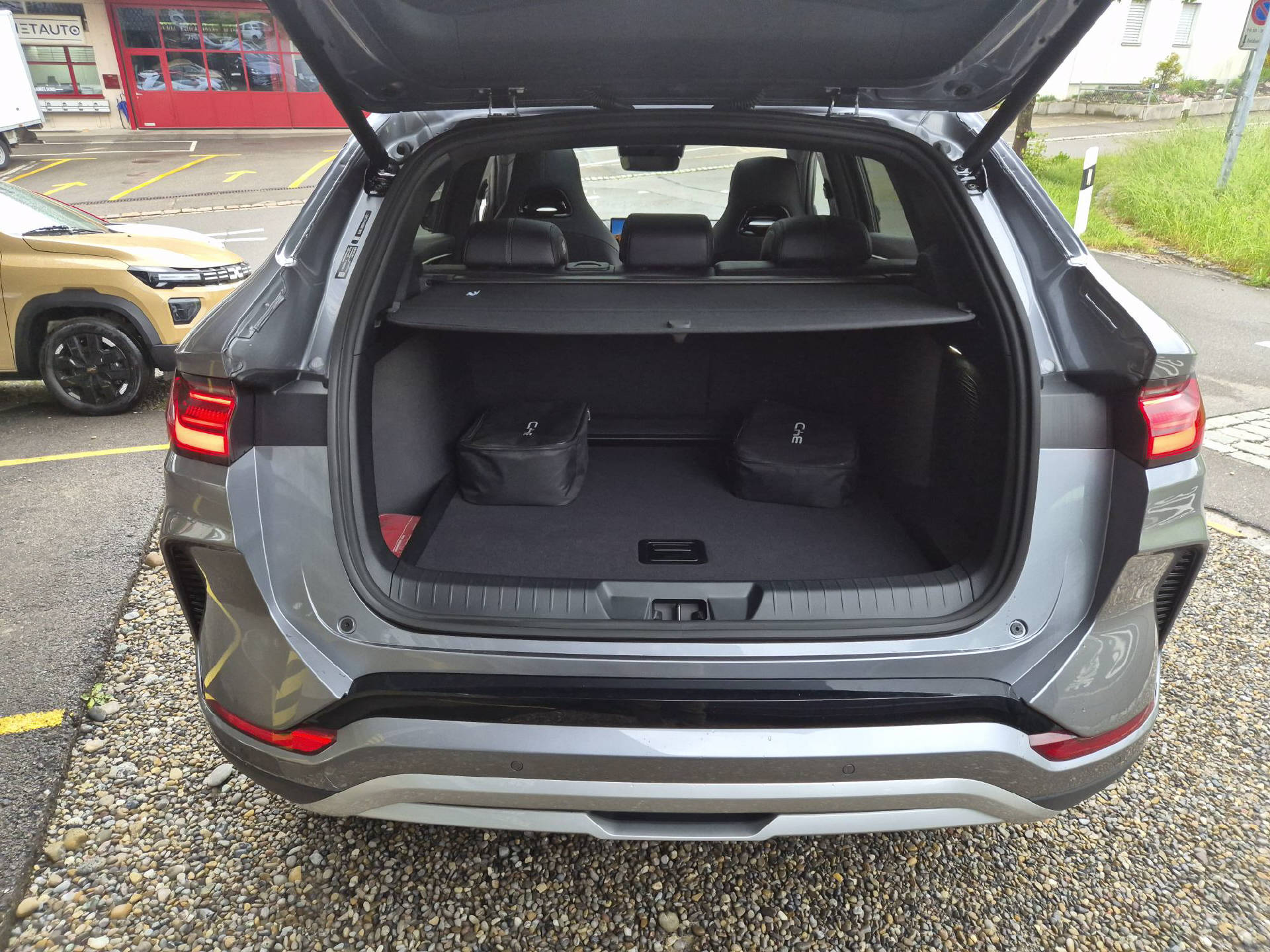BYD Seal U DM-i Design AWD-image-6