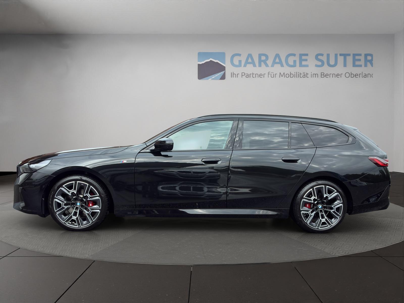 BMW 520d xDrive Touring-showroom-element-1