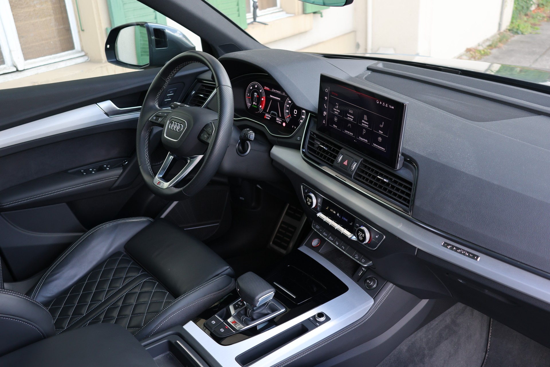 AUDI SQ5 TDI quattro tiptronic-image-10