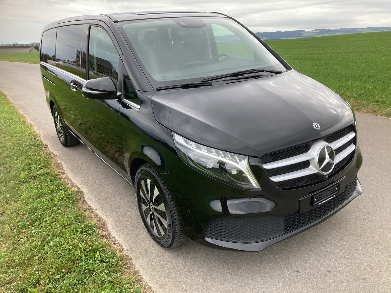 MERCEDES-BENZ V 250 d lang Avantgarde 4Matic G-Tronic 7 Sitzer-image-1