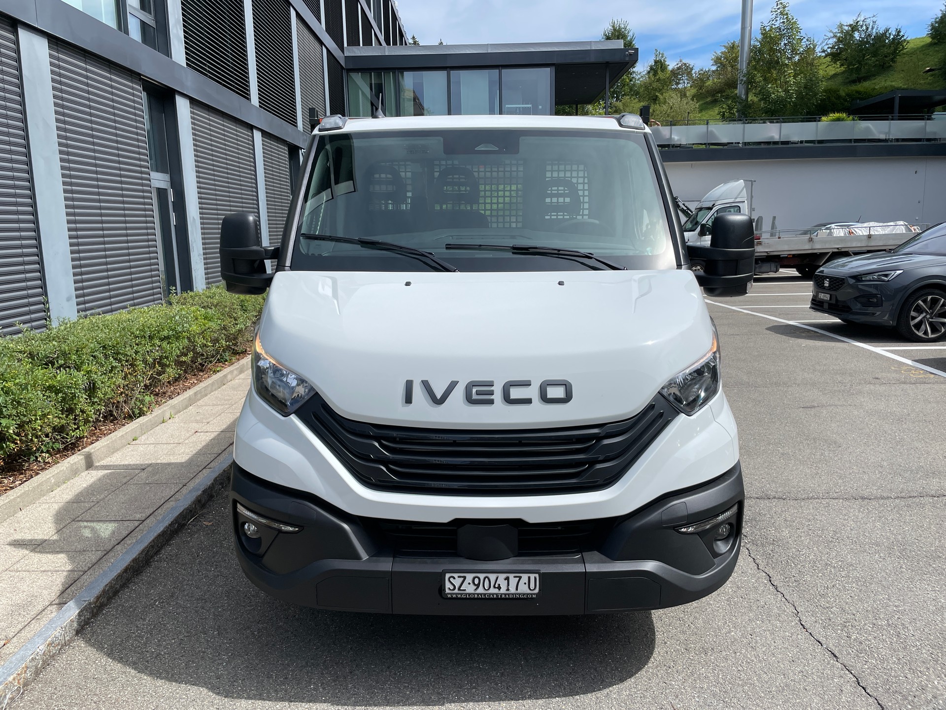 IVECO 35 S 16H Automat Pritsche-showroom-element-1