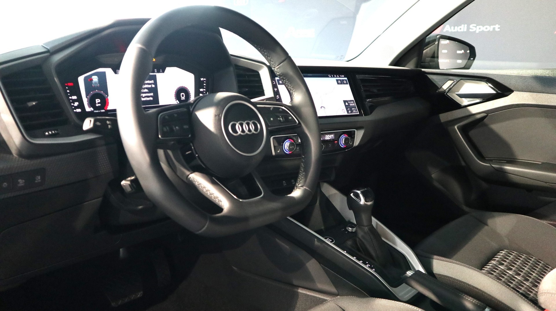 AUDI A1 Sportback 35 TFSI S Line S-tronic-showroom-element-3