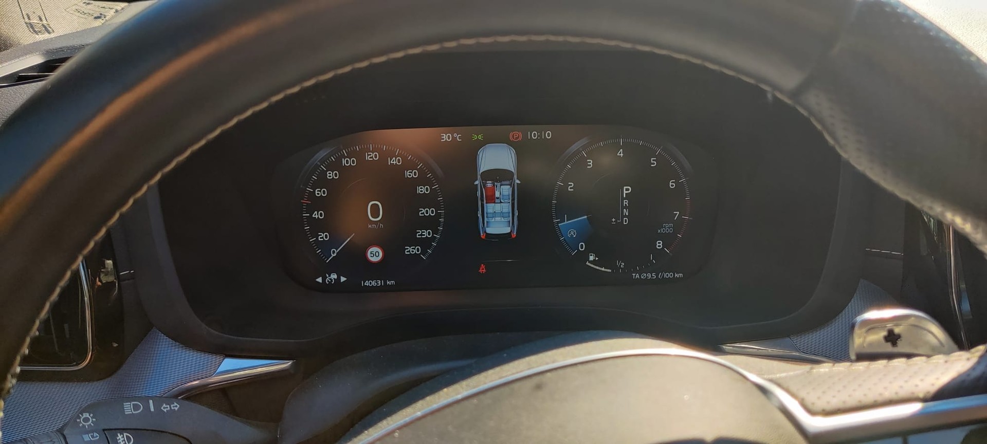 VOLVO XC60 T5 AWD R-Design Geartronic-image-11