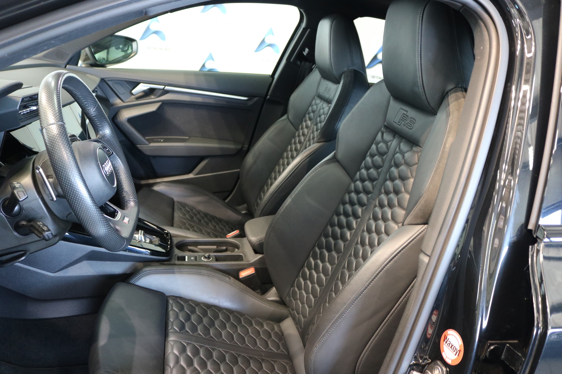 AUDI RS3 Sportback 2.5 TSI quattro S-tronic-showroom-element-2