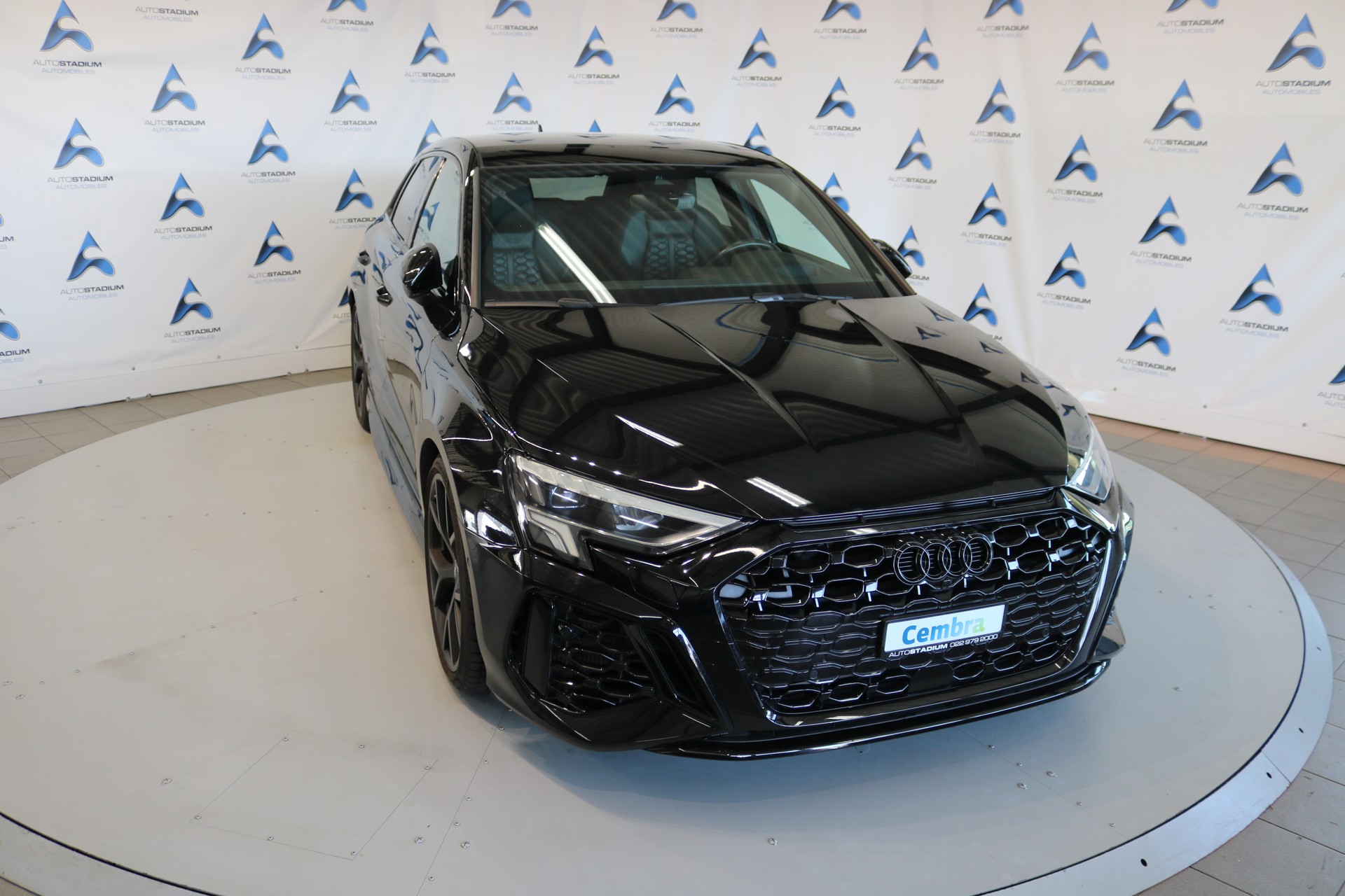 AUDI RS3 Sportback 2.5 TSI quattro S-tronic-image-6
