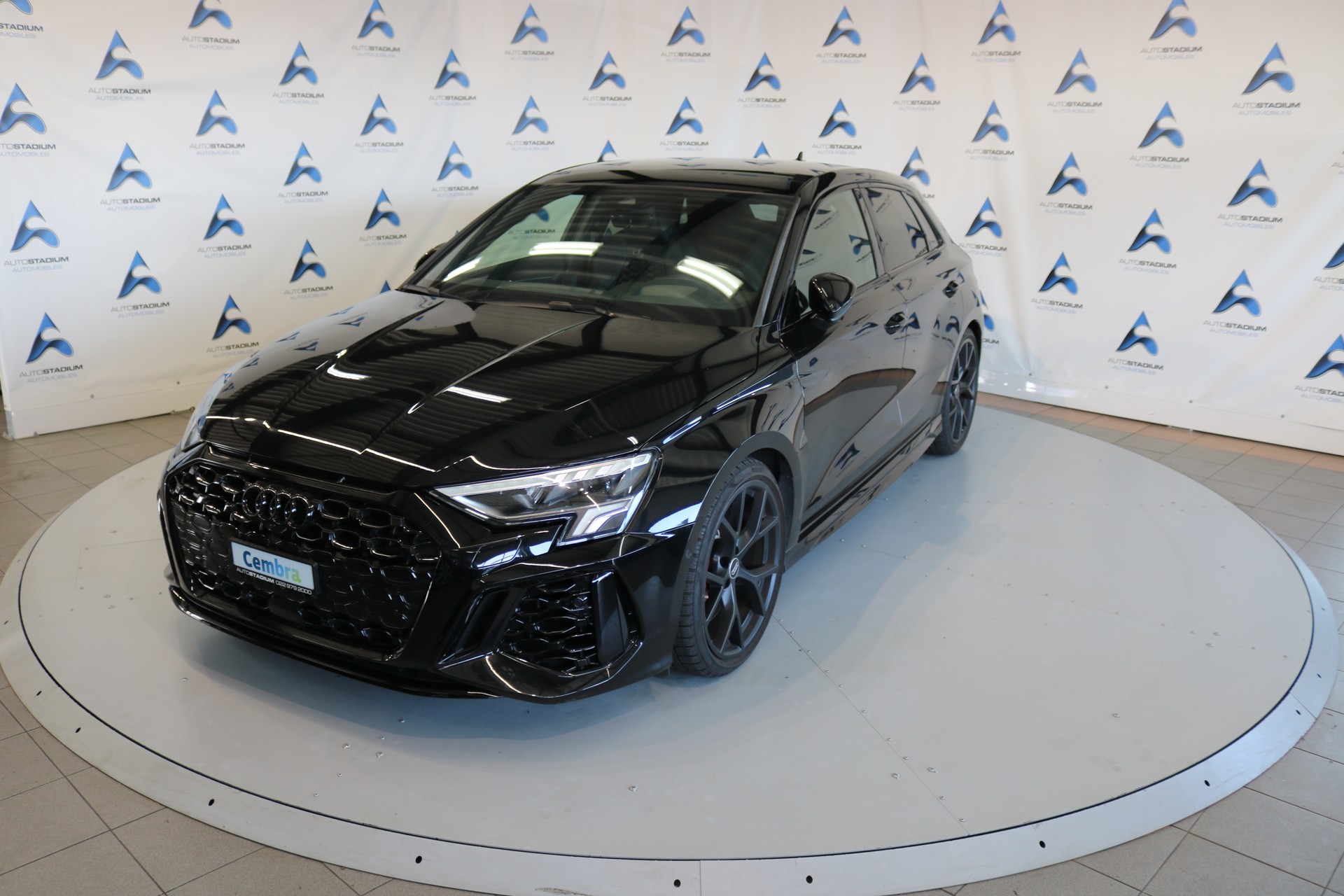 AUDI RS3 Sportback 2.5 TSI quattro S-tronic-image-11