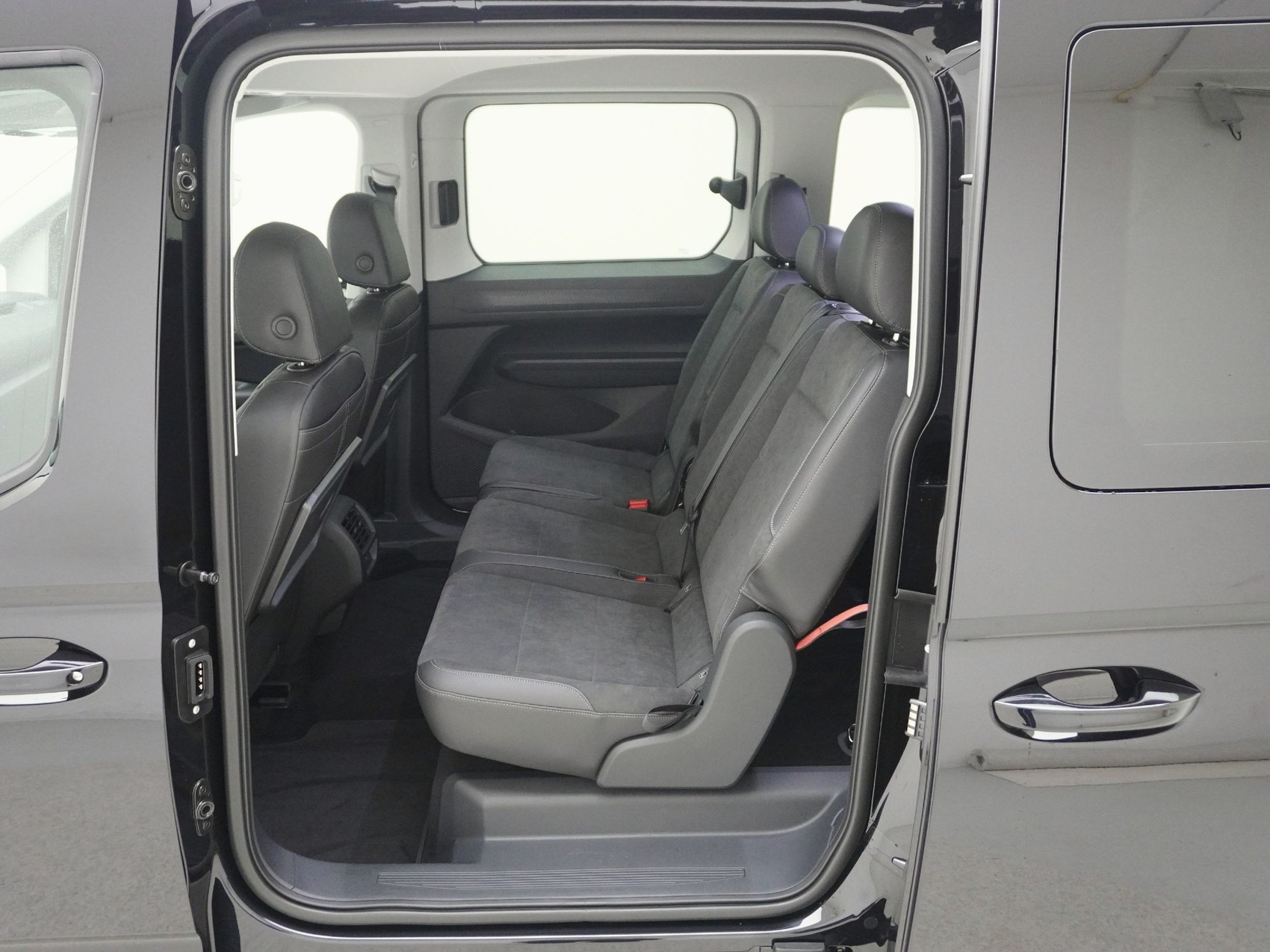 VW Caddy Maxi 1.5 TSI Style DSG-image-14