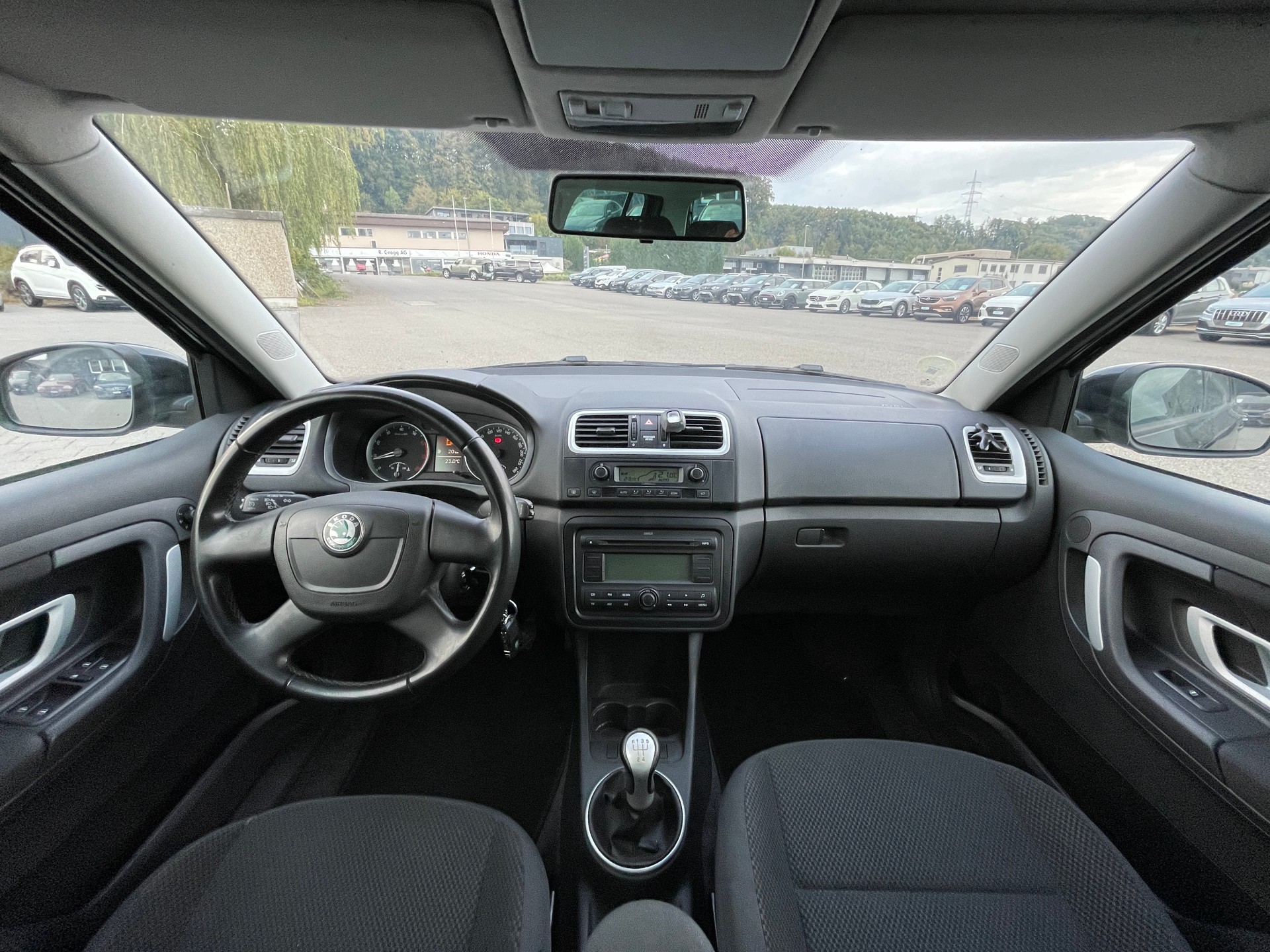SKODA Fabia 1.4 Elegance-image-7