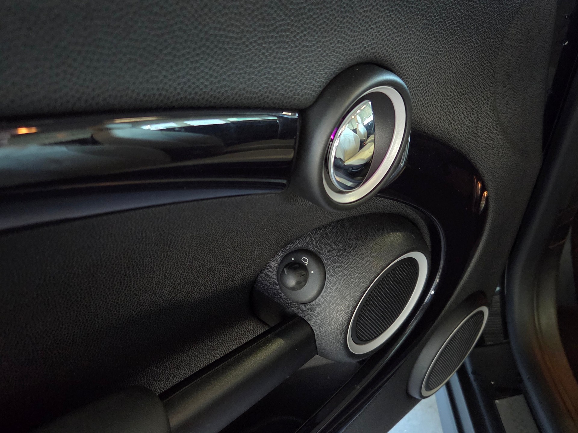 MINI Mini R56 1.6i Cooper S-image-18