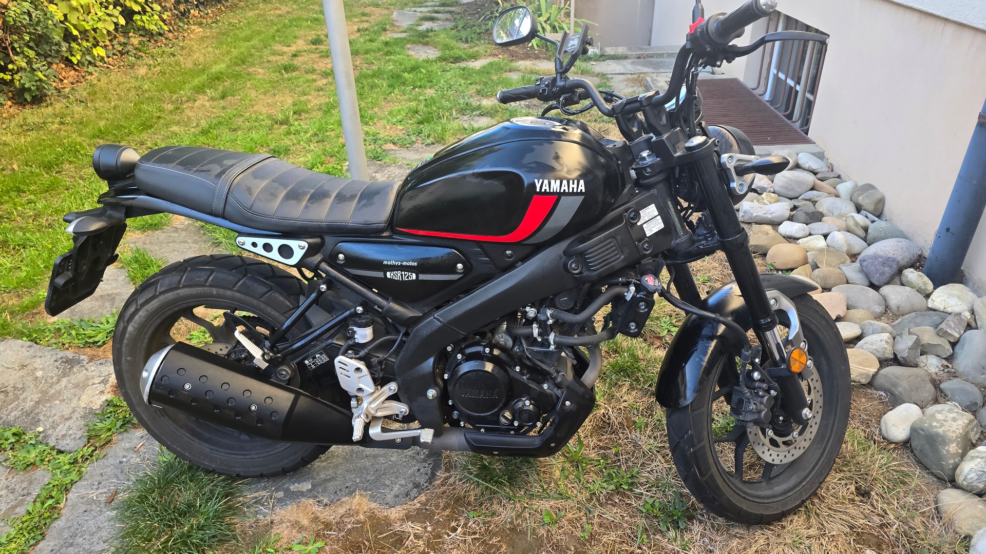 YAMAHA XSR 125-image-0