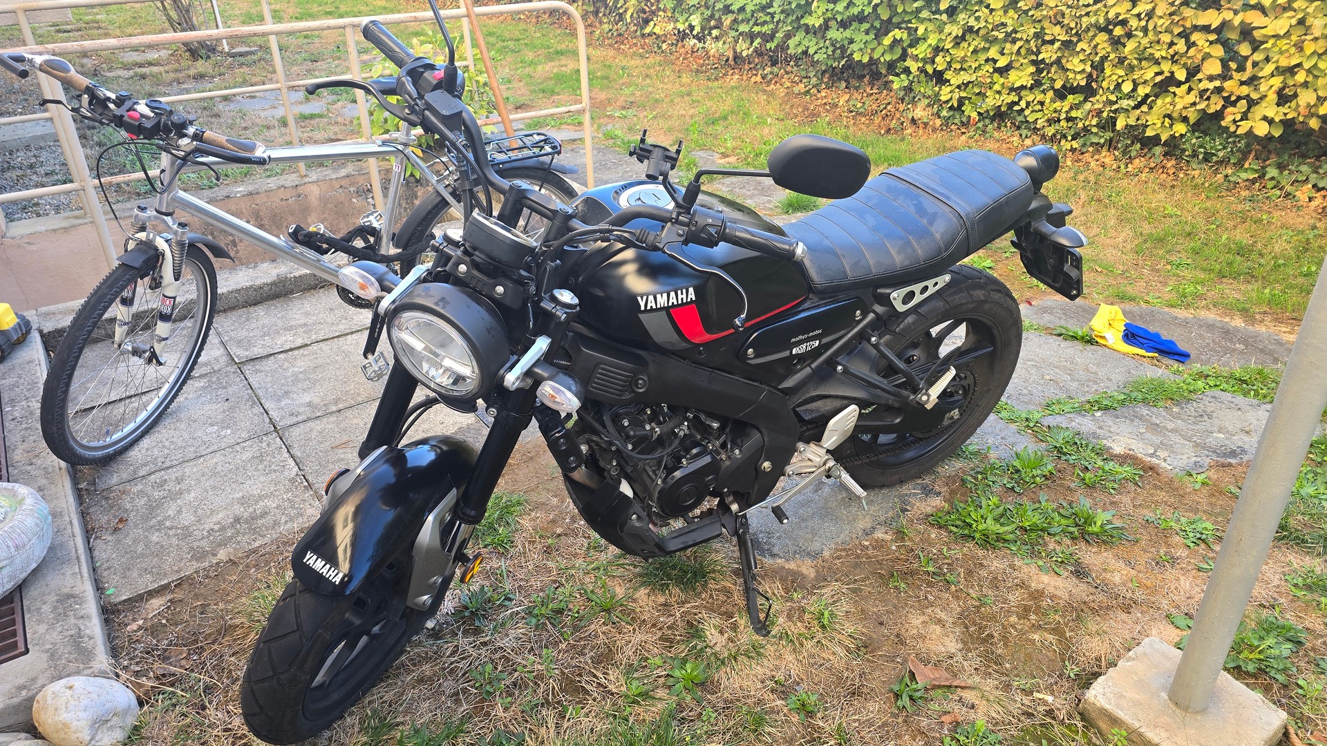 YAMAHA XSR 125-image-4