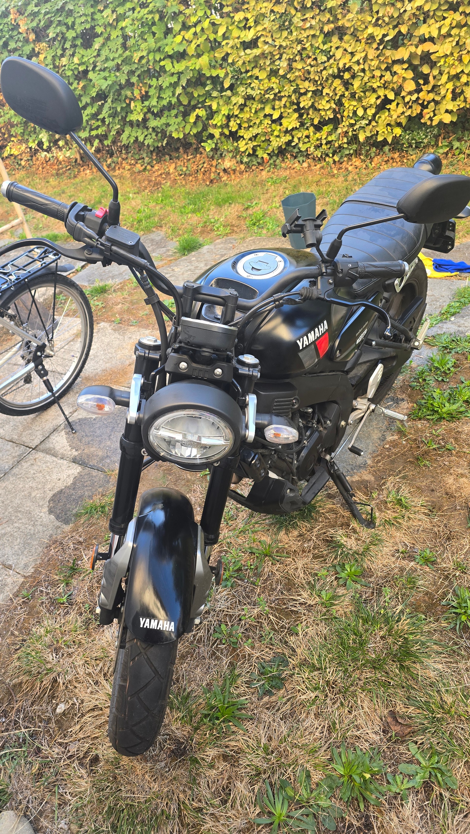 YAMAHA XSR 125-image-3