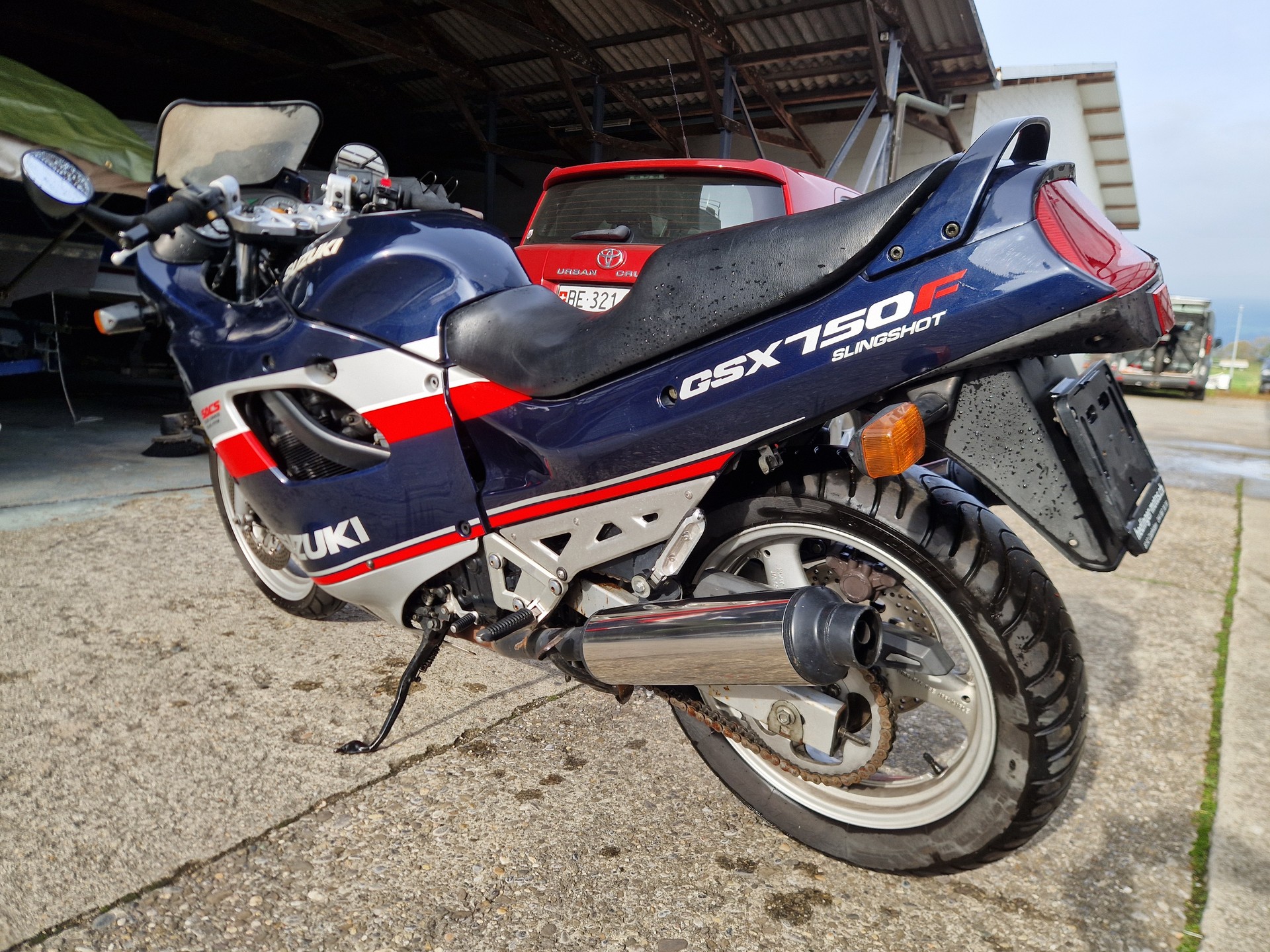 SUZUKI GSX 750 F K-image-2