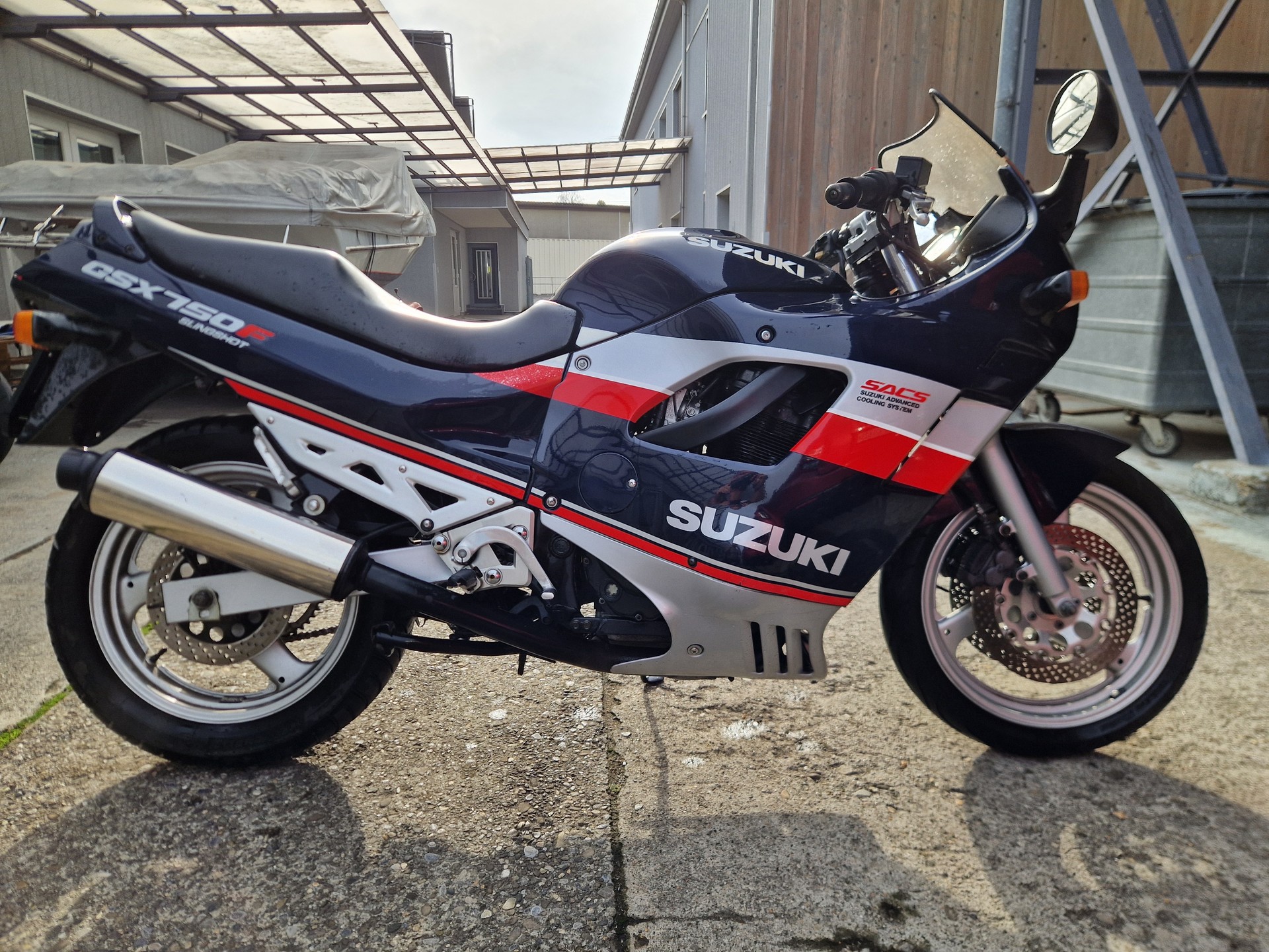 SUZUKI GSX 750 F K-image-4