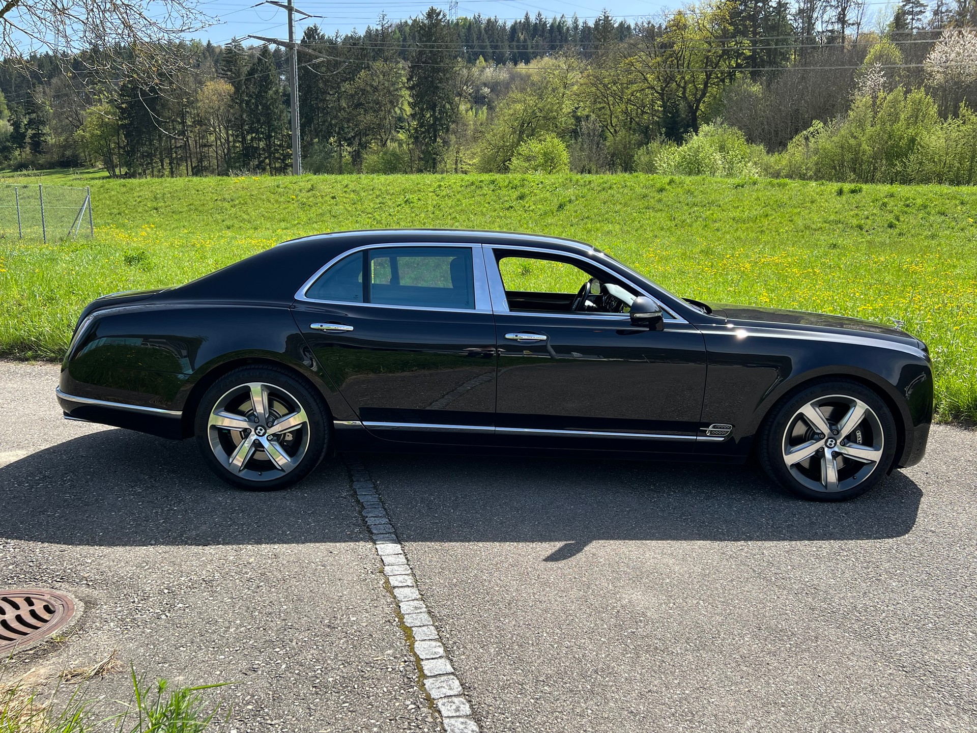 BENTLEY NEU AB MFK 10.07.2025. MULSANNE "BLACK IN BLACK" SONDERMODELL. LEASING 980.--image-6