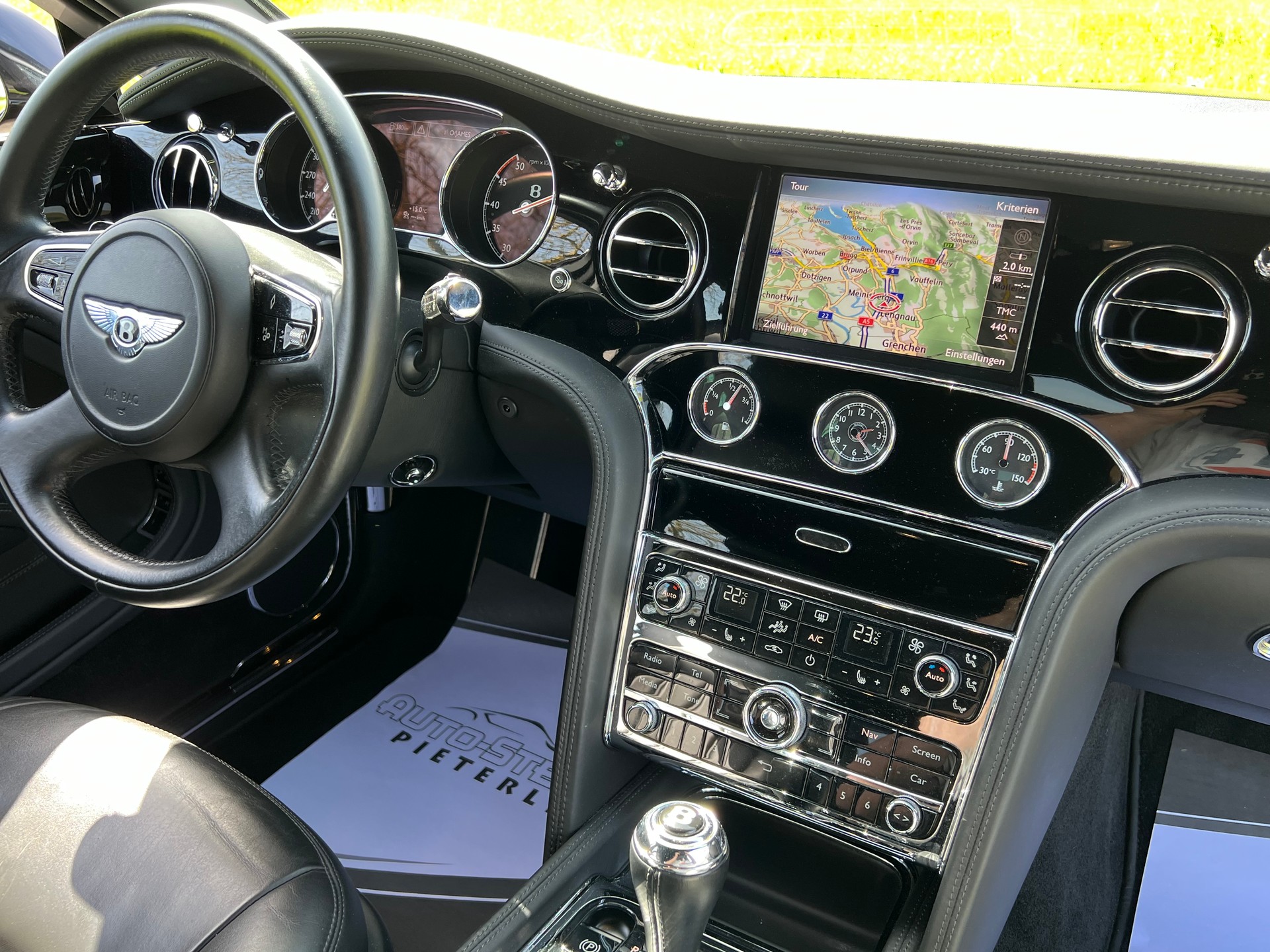 BENTLEY NEU AB MFK 10.07.2025. MULSANNE "BLACK IN BLACK" SONDERMODELL. LEASING 980.--showroom-element-1
