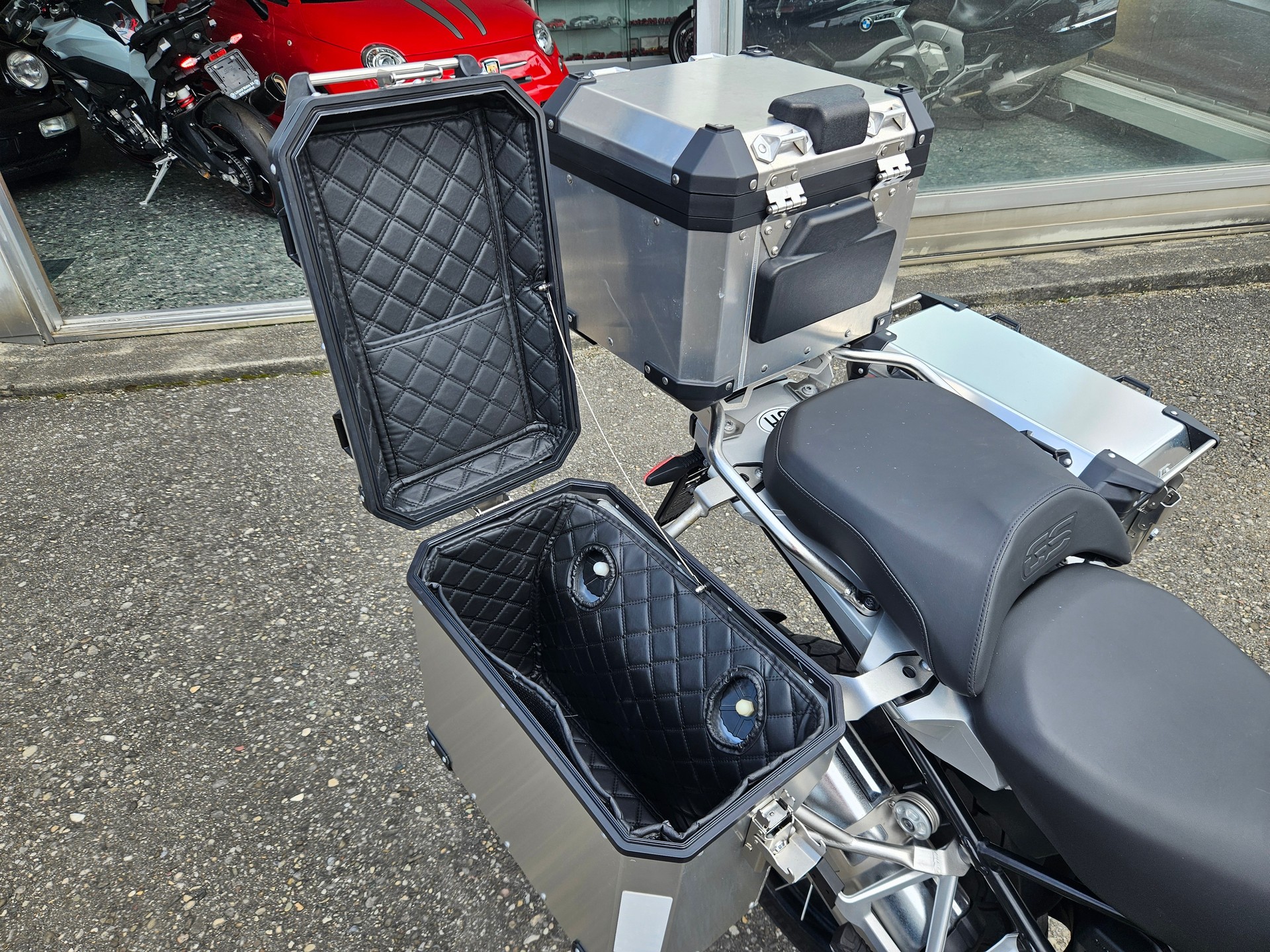 BMW R 1250 GS-image-13