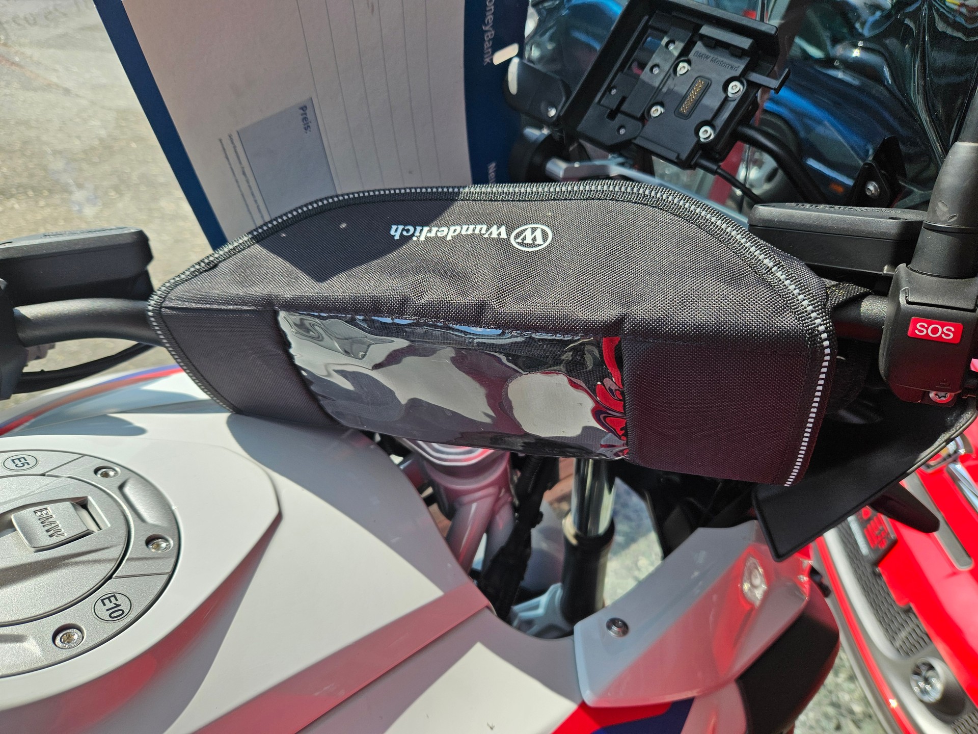 BMW R 1250 GS-image-15