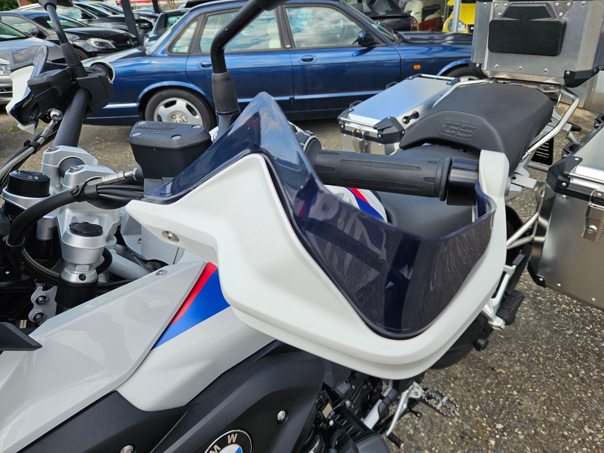 BMW R 1250 GS-image-10
