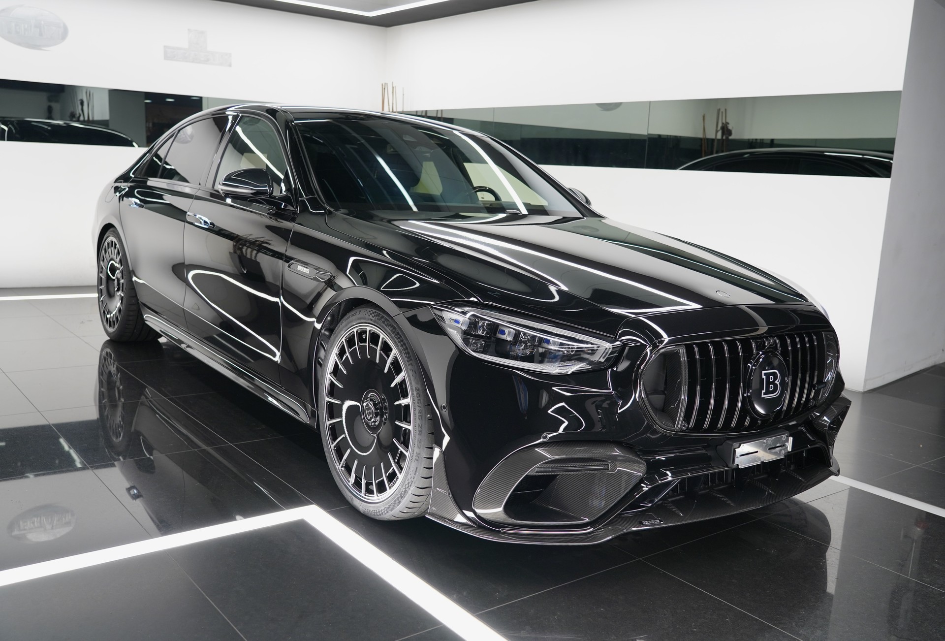 MERCEDES-BENZ S 63 AMG E Perf. Business BRABUS-showroom-element-1