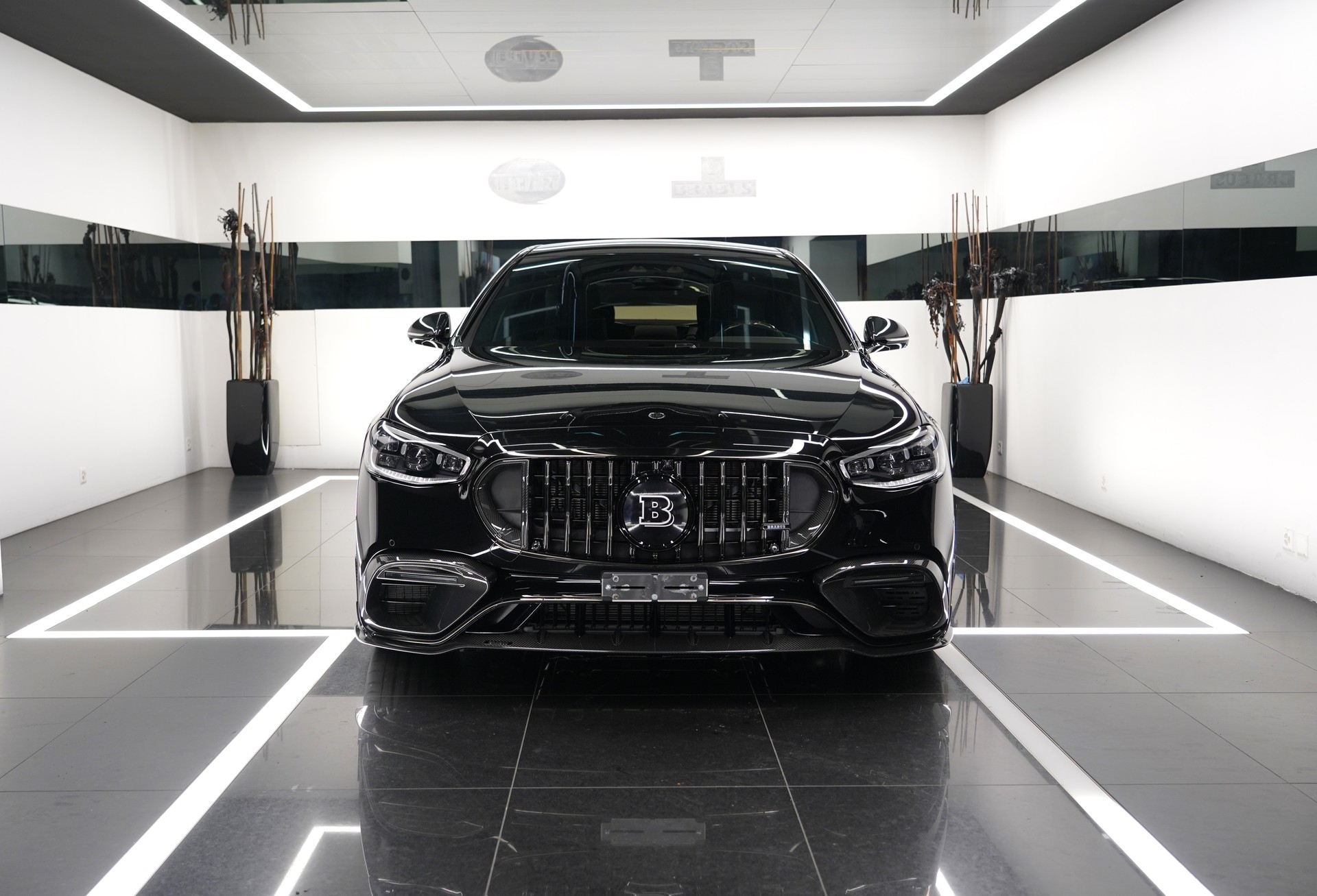 MERCEDES-BENZ S 63 AMG E Perf. Business BRABUS-showroom-element-2