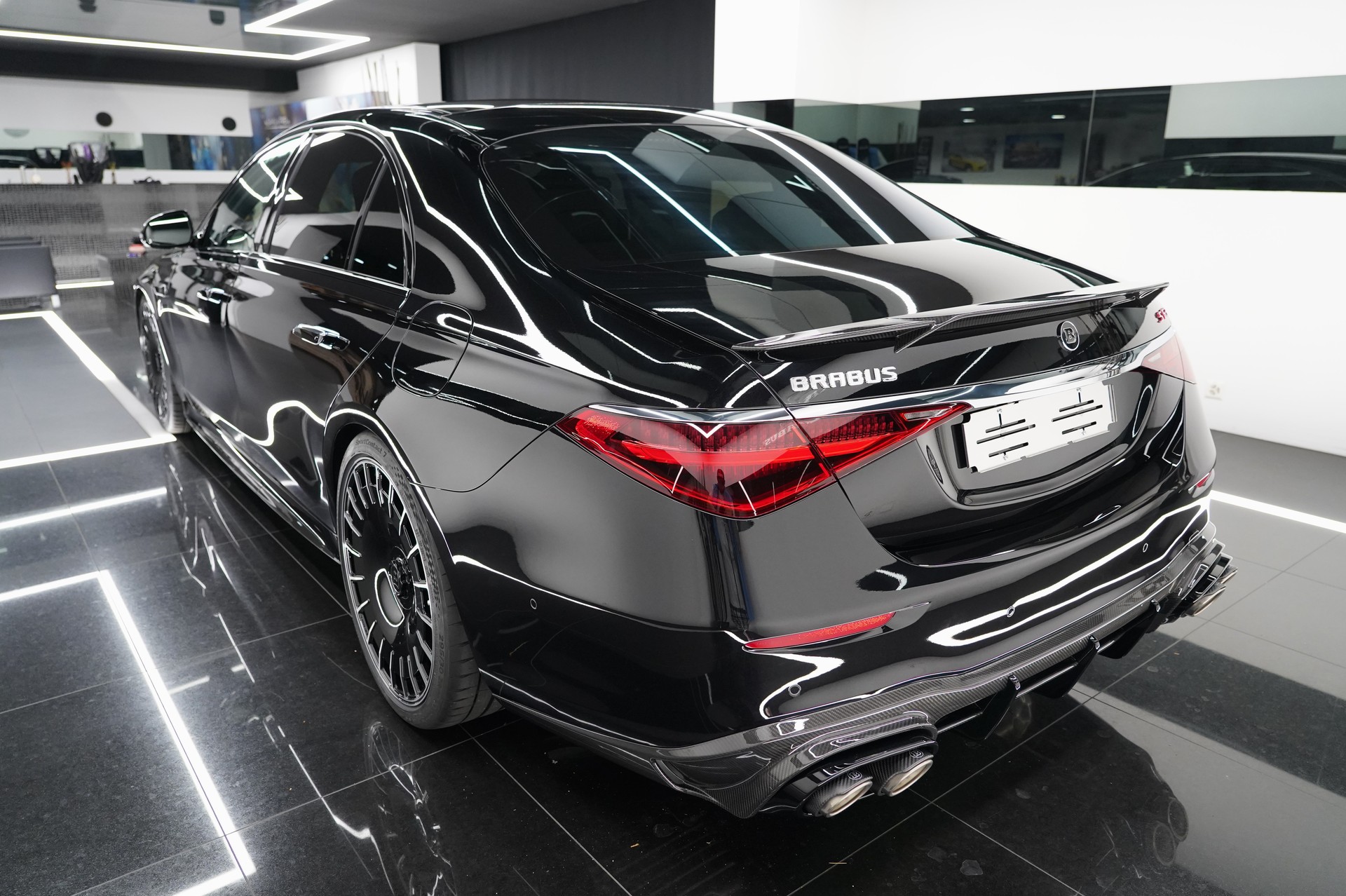 MERCEDES-BENZ S 63 AMG E Perf. Business BRABUS-image-4