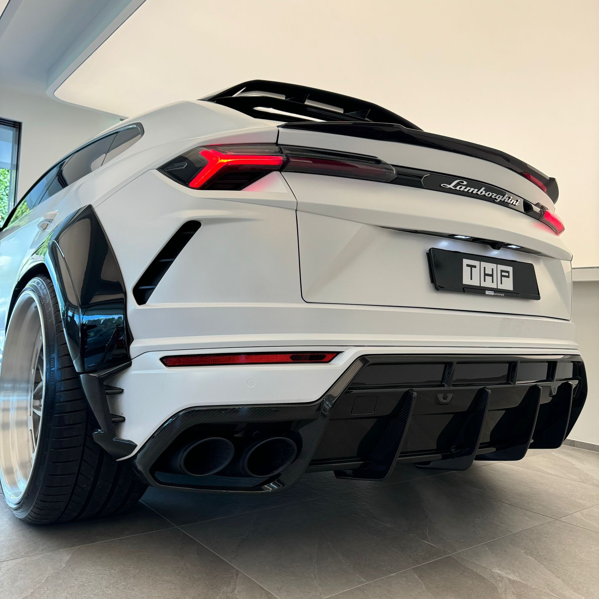 LAMBORGHINI Urus E-Gear Widebody Unikat-image-9