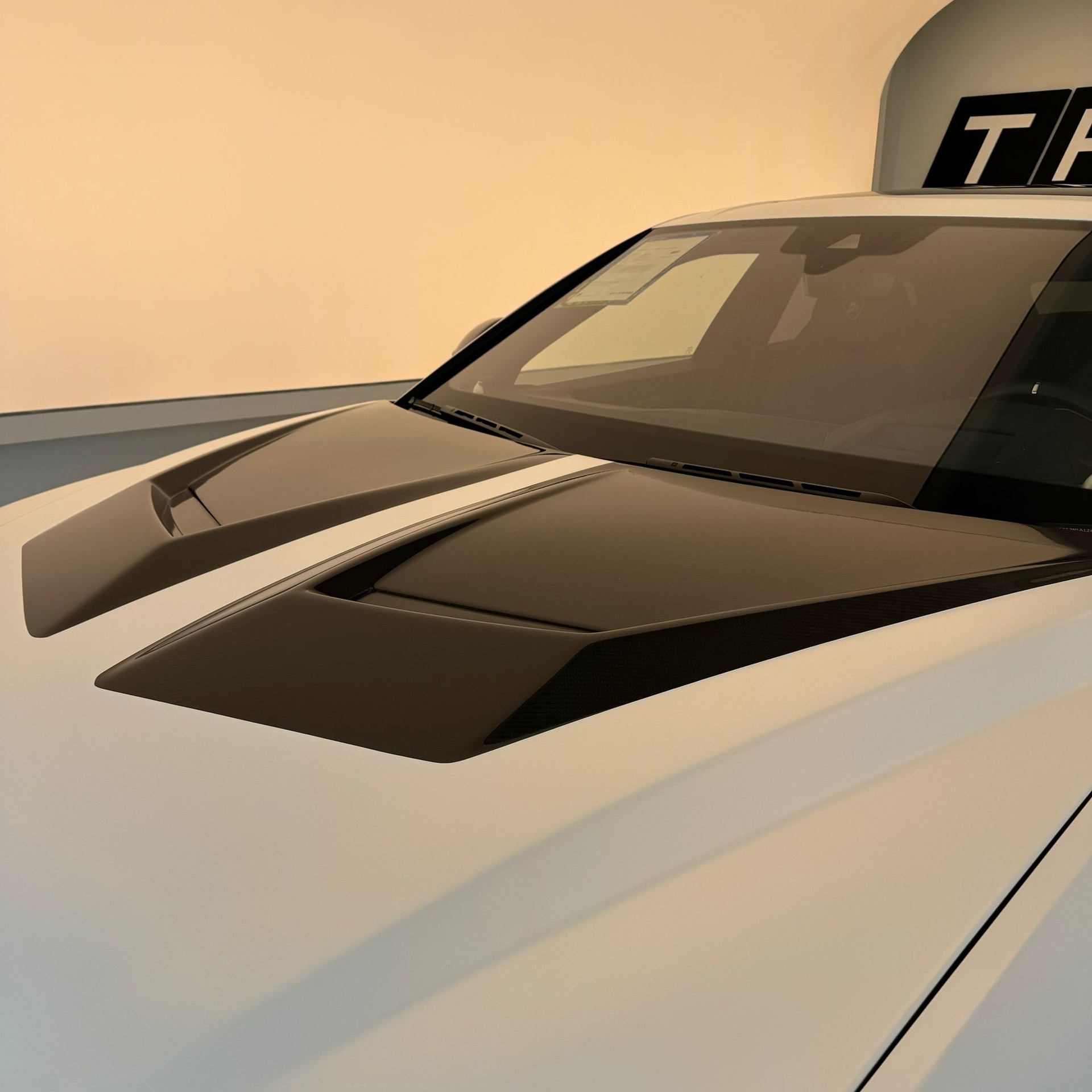 LAMBORGHINI Urus E-Gear Widebody Unikat-image-8