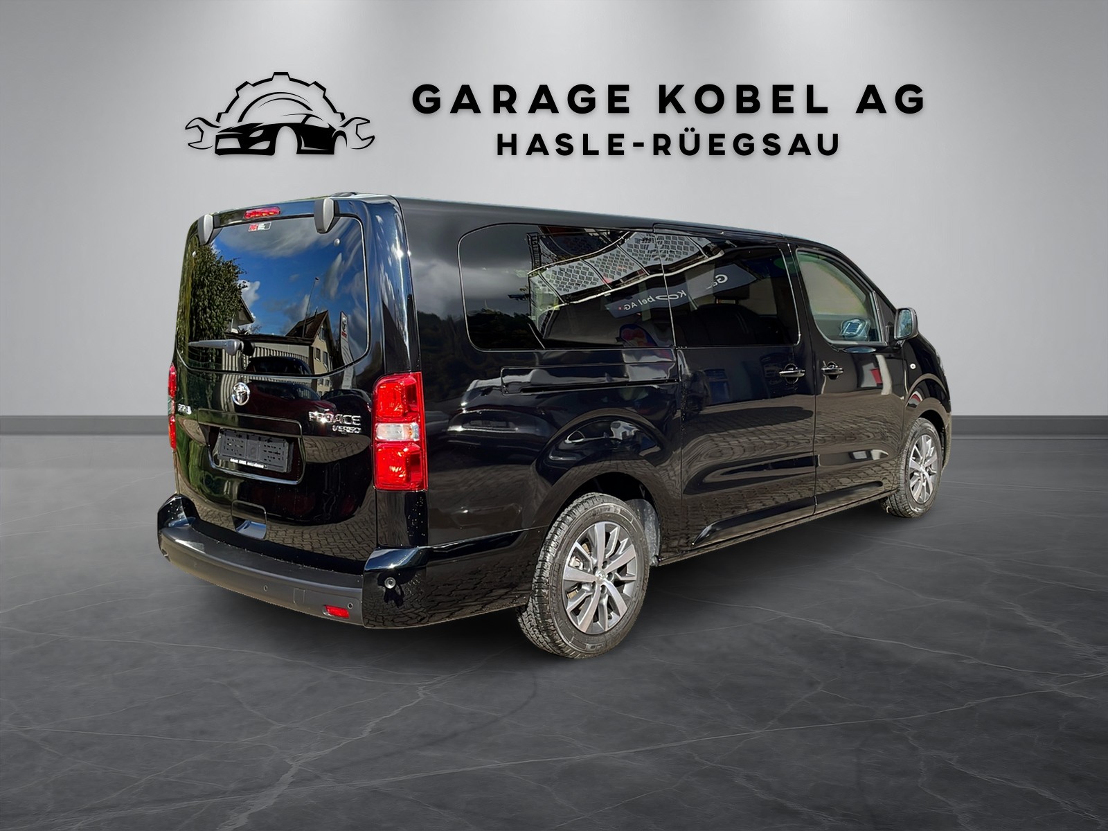 TOYOTA Proace Verso 2.0 D-4D Trend Long Automatic-showroom-element-2